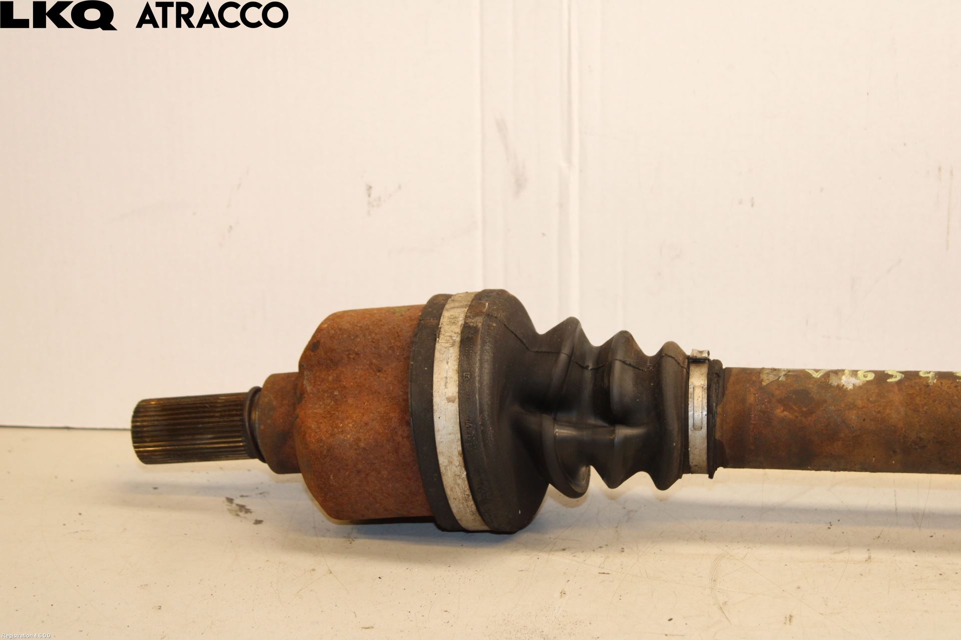 Peugeot 307     05-08 Drivaxel Fram Vänster