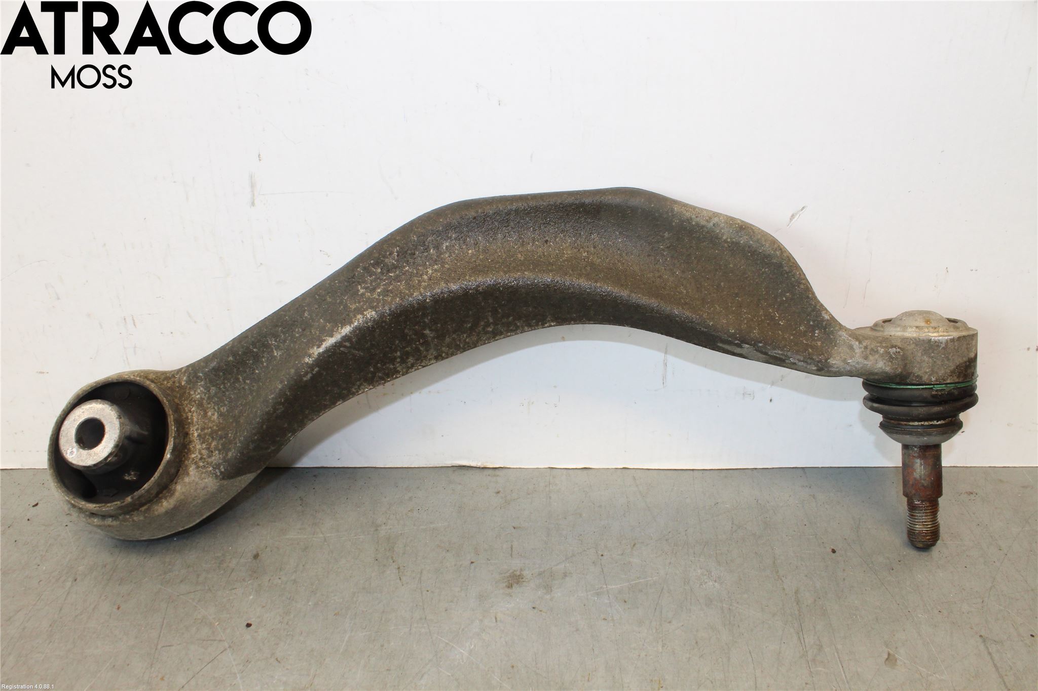 BMW 5 F10/F11/F18 09-17 Bärarm Fram Undre Hö