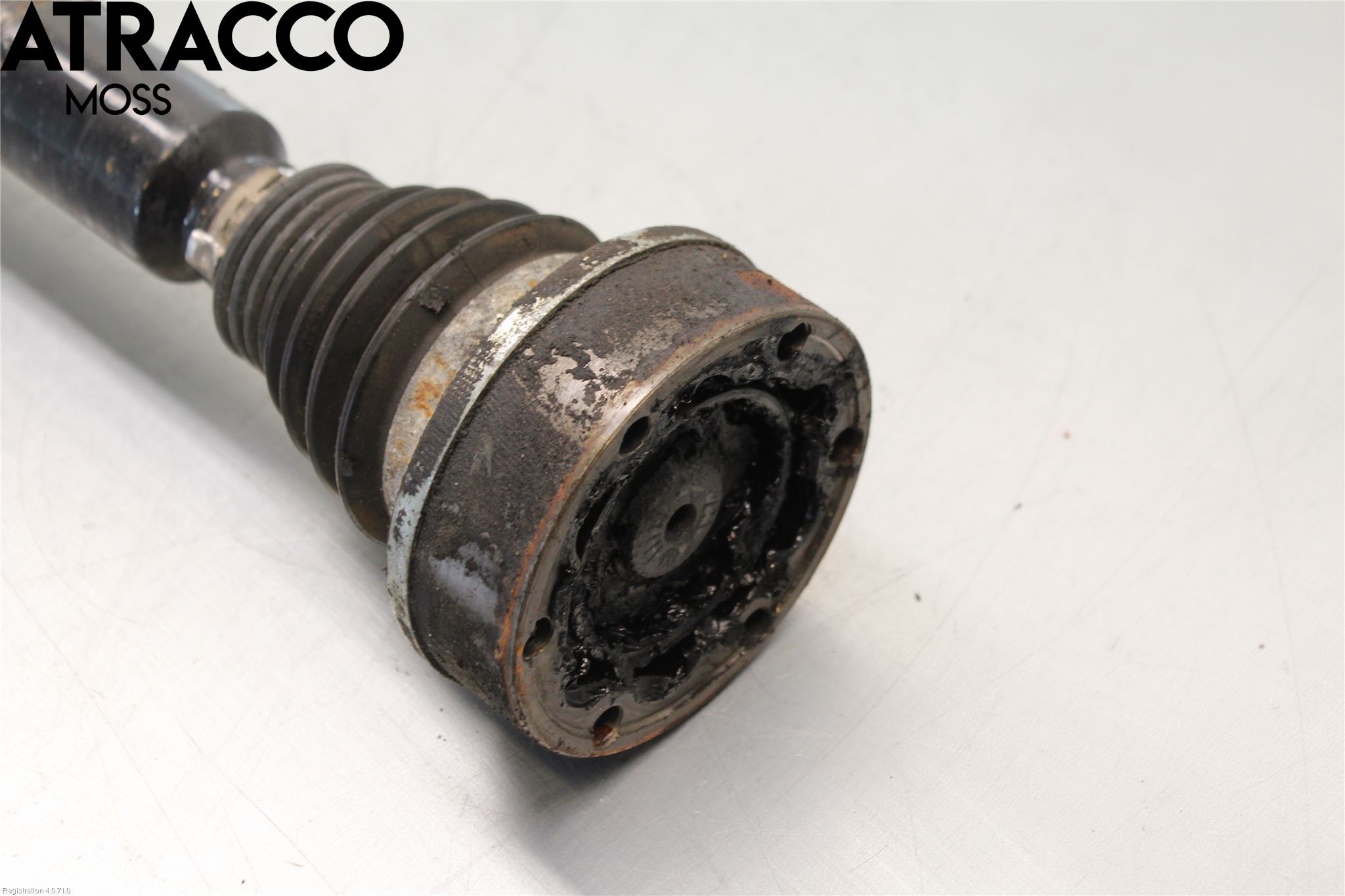 Volkswagen VW PASSAT 05-11 Drivaxel Fram Höger