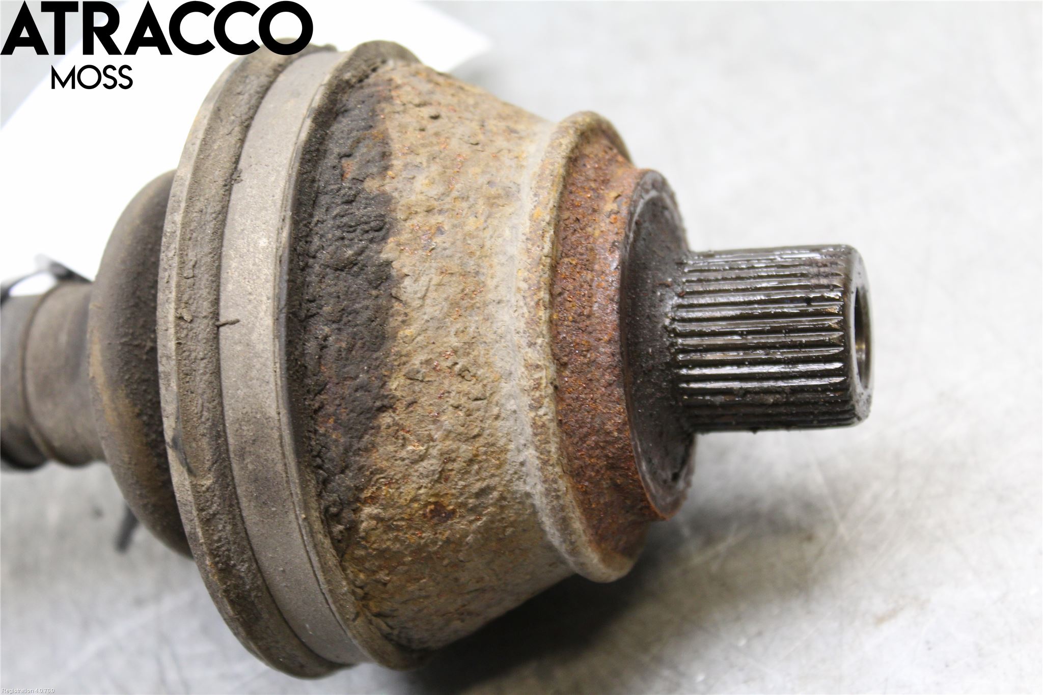 Audi A8/S8 4E  02-09 Drivaxel Bak Vänster