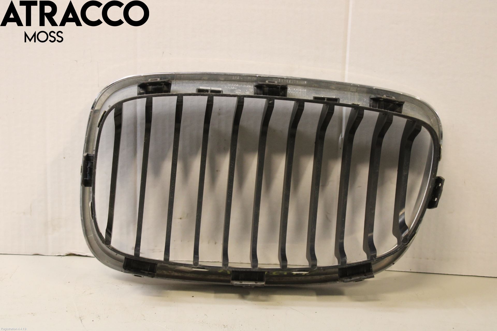 BMW 1 F20/F21 11-19 Grilldel Höger