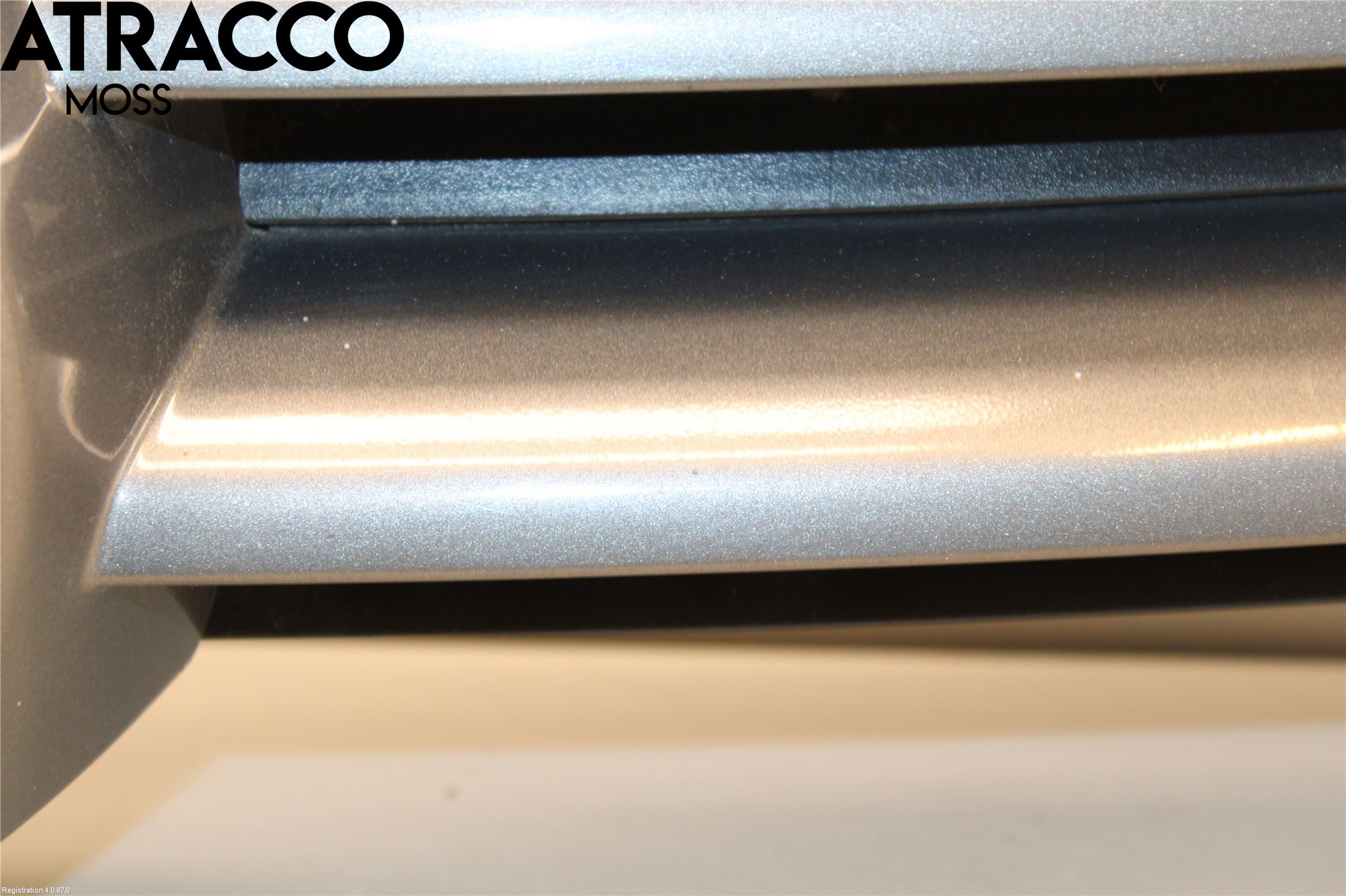 Volkswagen VW GOLF V 04-09 Grill Komp