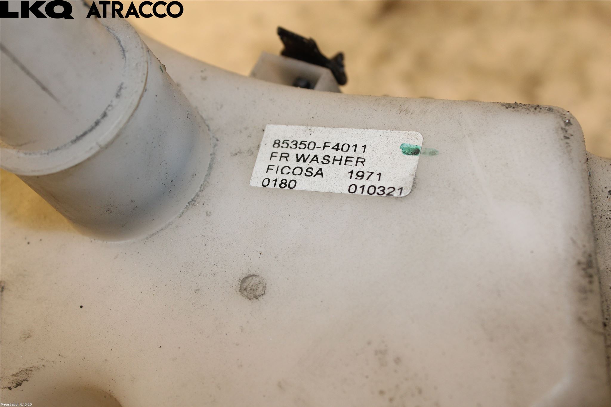 Toyota C-HR 16-23 Spolartank Vindruta