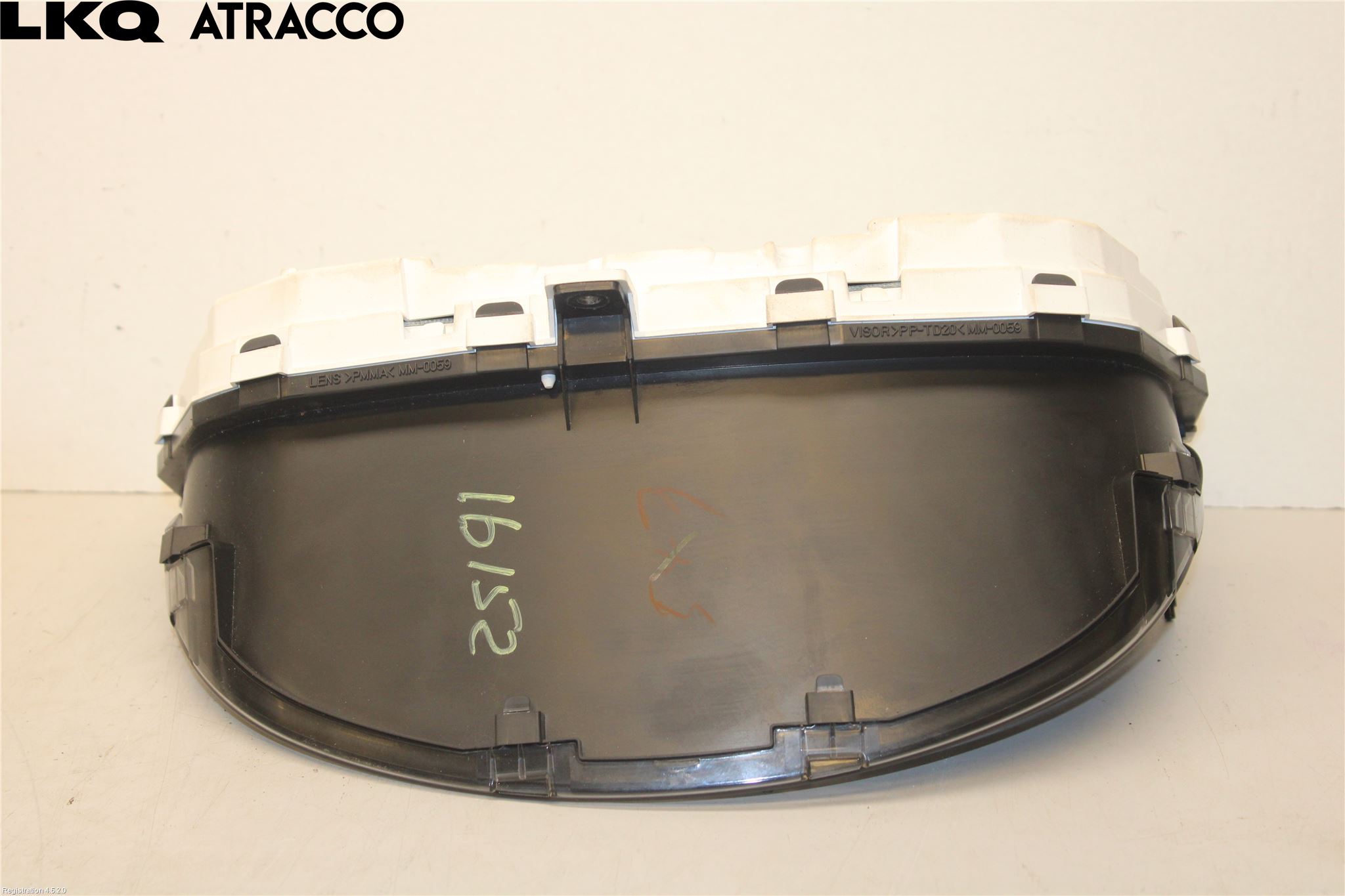 Mitsubishi OUTLANDER 13-21 Instrument Komb