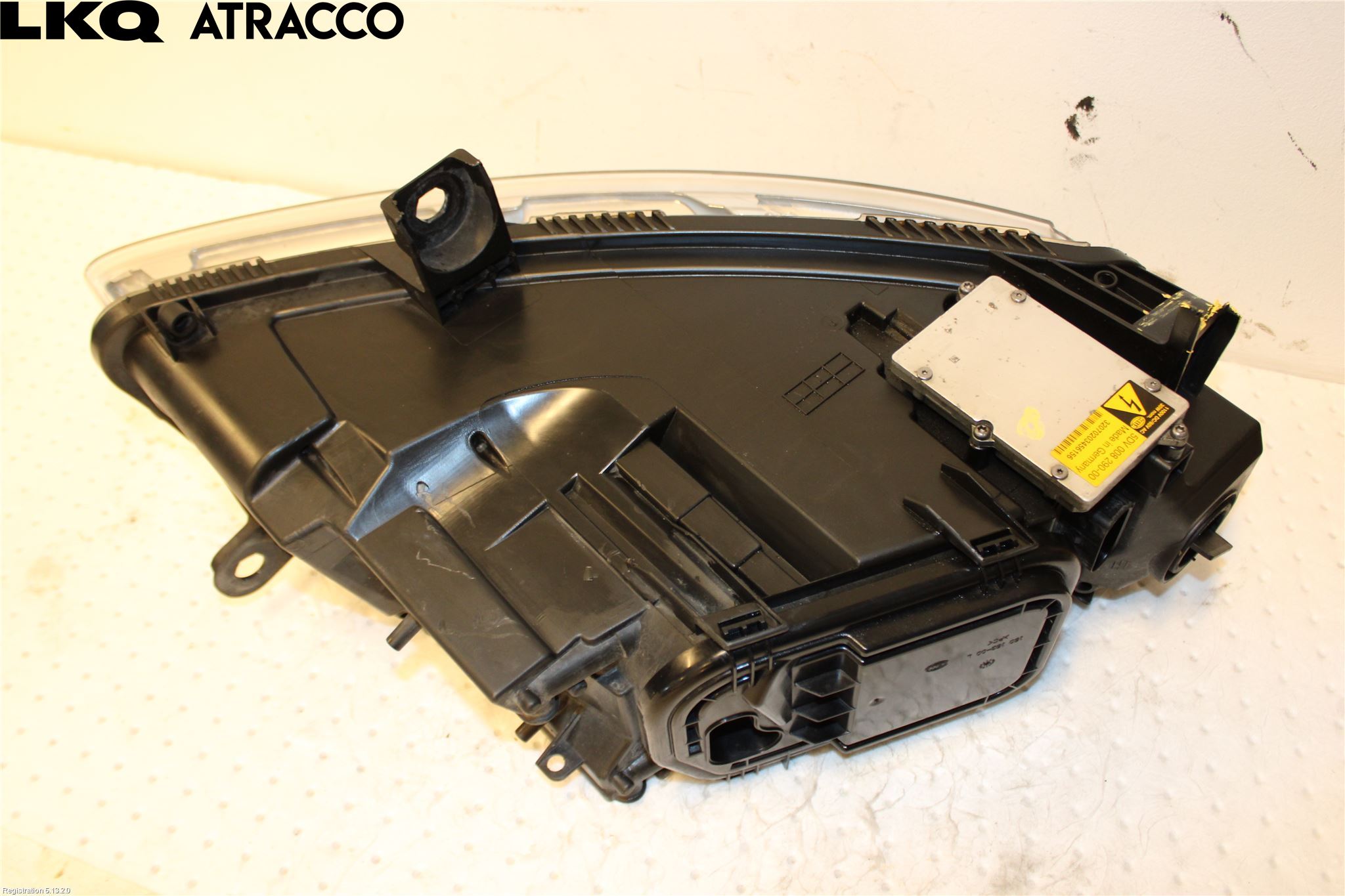 Audi A6/S6     05-11 Strålkastare Vänster