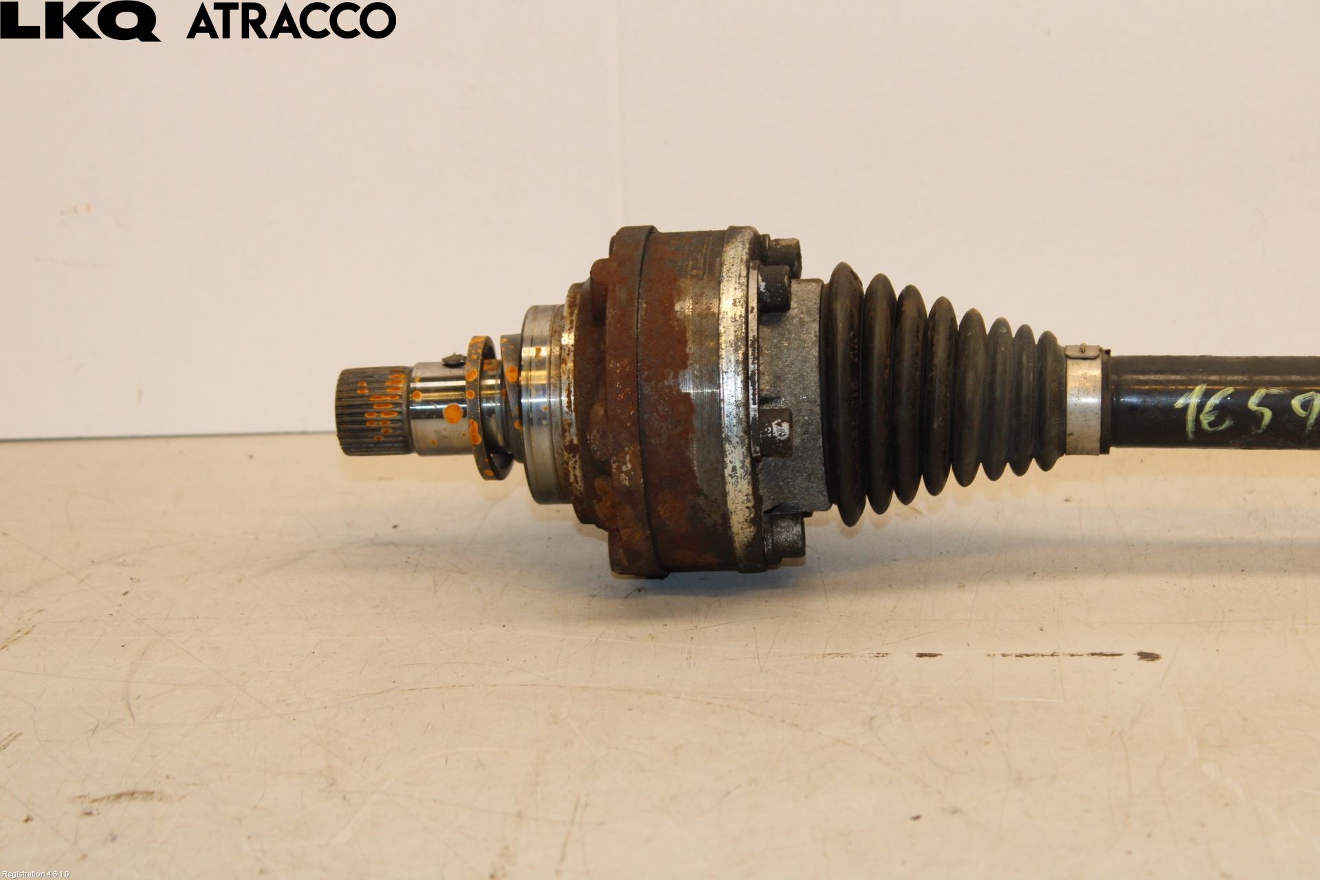 Volkswagen VW POLO 10-17 Drivaxel Fram Vänster