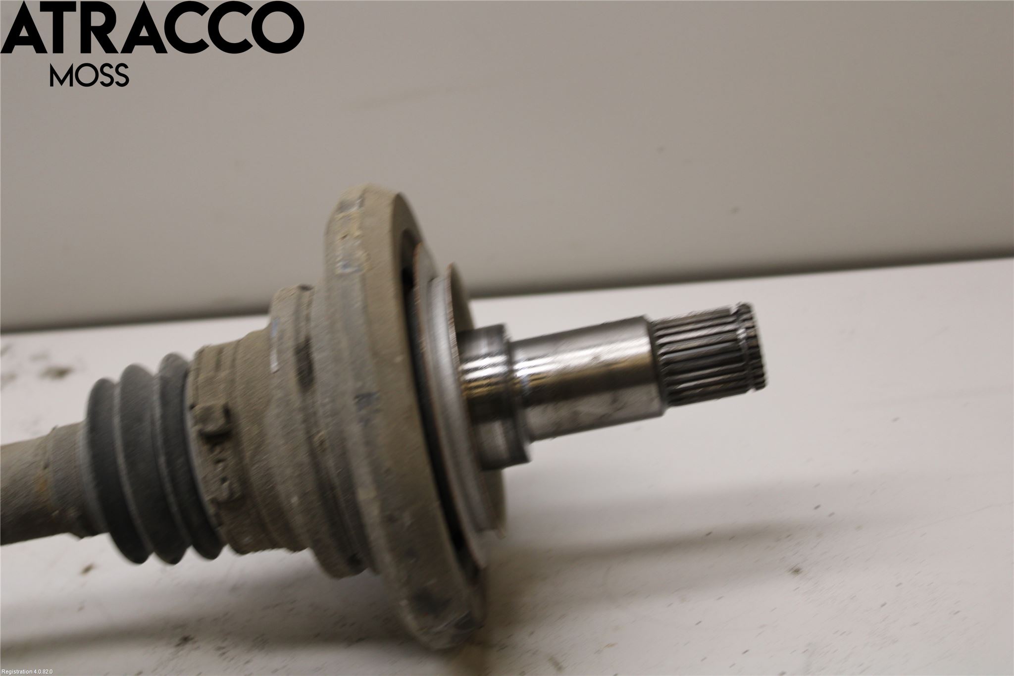 Mercedes-Benz MB C-KLASS (W205) 14-21 Drivaxel Bak Vänster