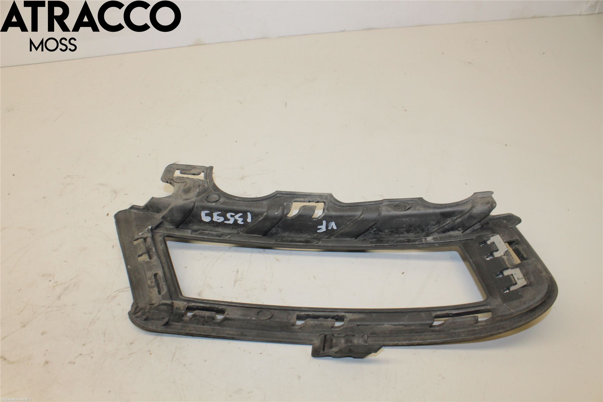 Volkswagen VW GOLF / E-GOLF VII 13-20 Grilldel Vänster