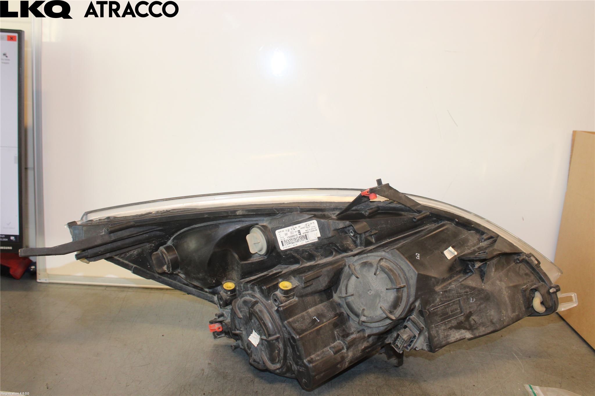 Opel MERIVA B 10-17 Strålkastare Vänster