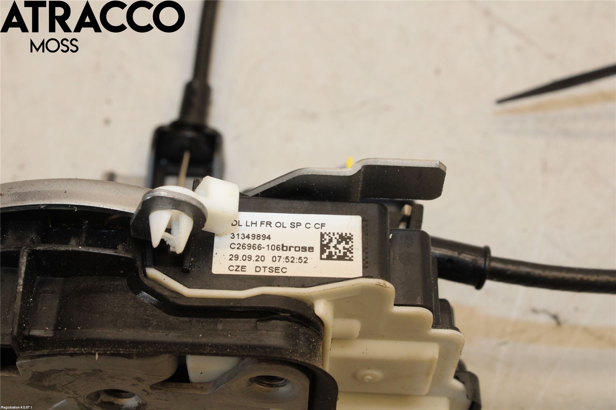 Volvo XC40/RECHARGE 18- Låskista-Dörrlås