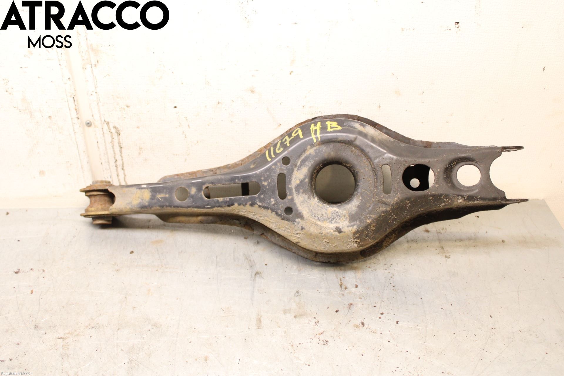 Toyota PRIUS (ZVW50) 16-21 Bärarm Bak Höger