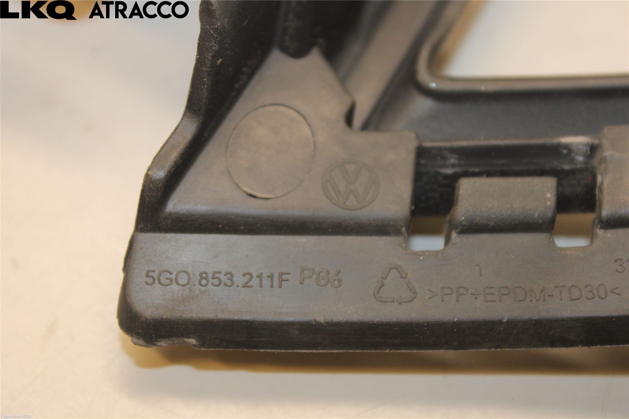 Volkswagen VW GOLF / E-GOLF VII 13-20 Dimljussarg Fram