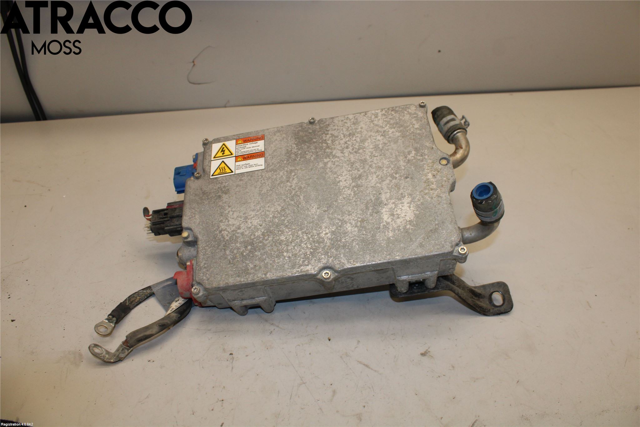 Tesla MODEL S 13- Converter