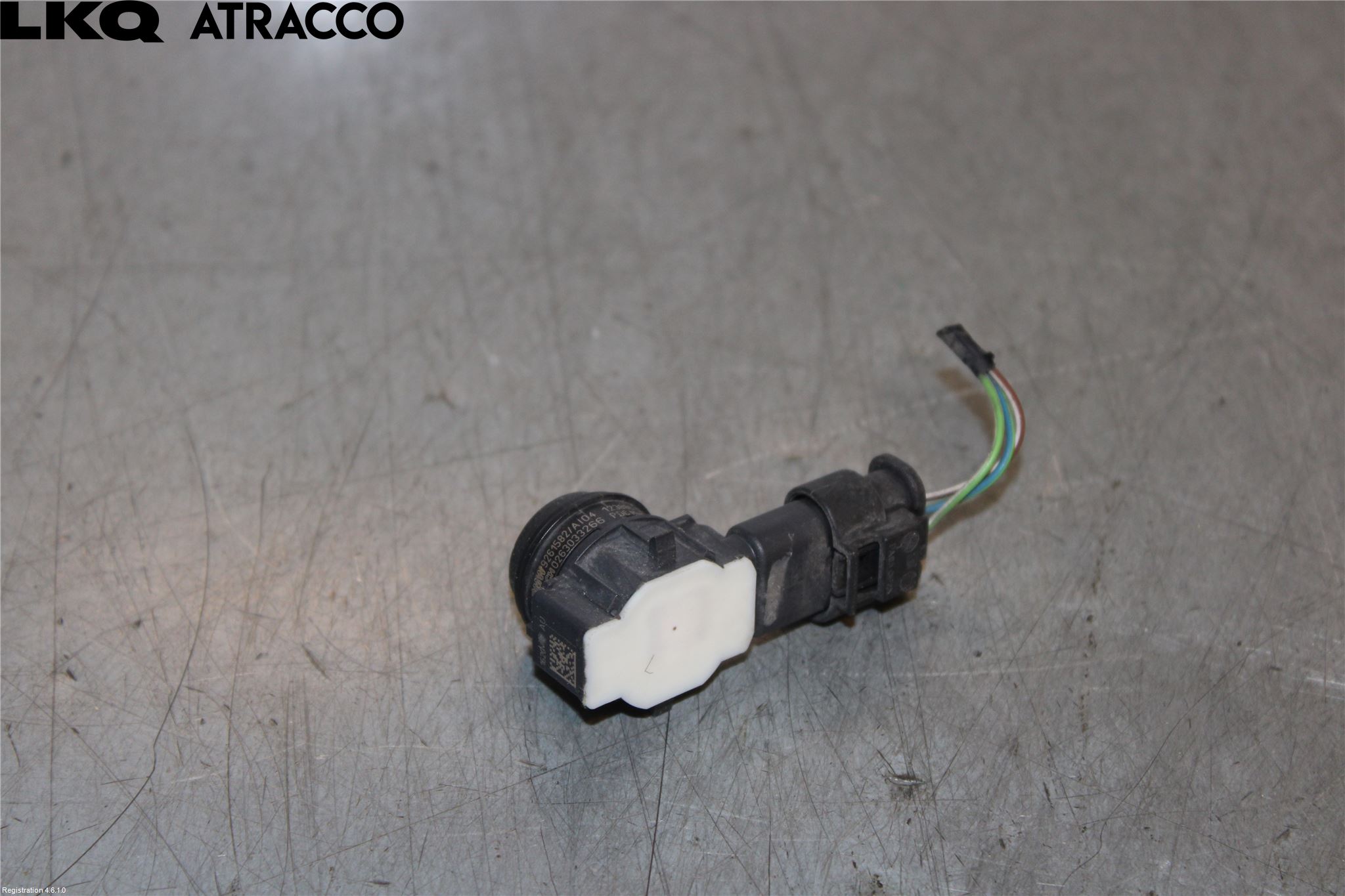 BMW 3 F30/F31/F80 12-19 Parkeringshjälp Frontsensor