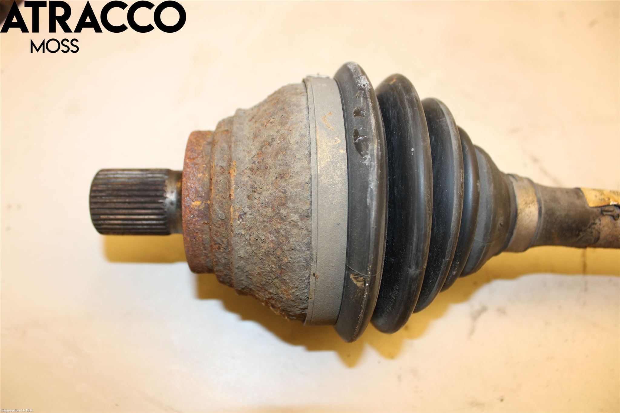 Volkswagen VW GOLF PLUS/CROSS GOLF 04-14 Drivaxel Fram Vänster