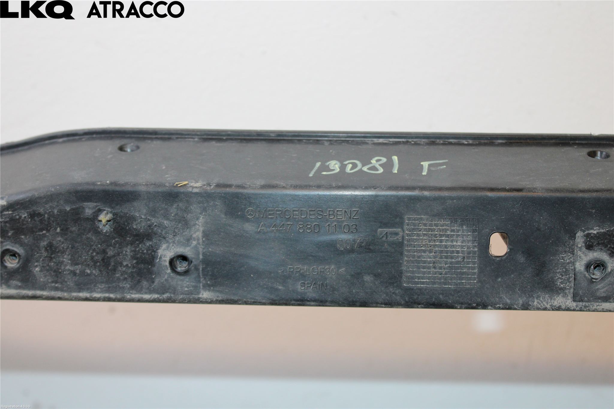 Mercedes-Benz MB VITO/V-KLASS (W640,W447,W448) 14- Frontplåt
