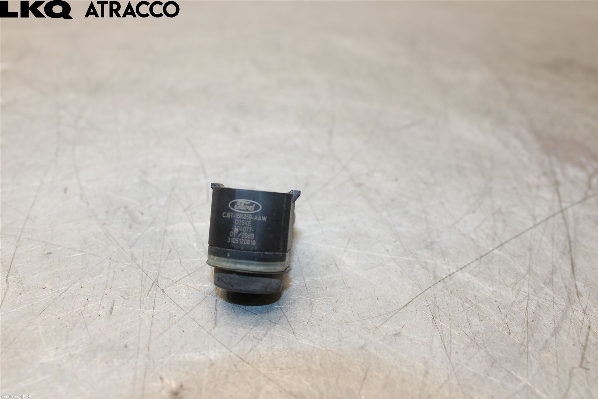 Ford C-MAX II  11-14 Parkeringshjälp Frontsensor