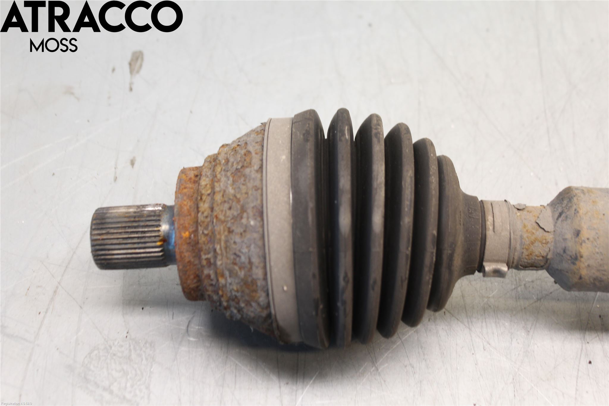 Volkswagen VW GOLF VI 09-13 Drivaxel Fram Höger