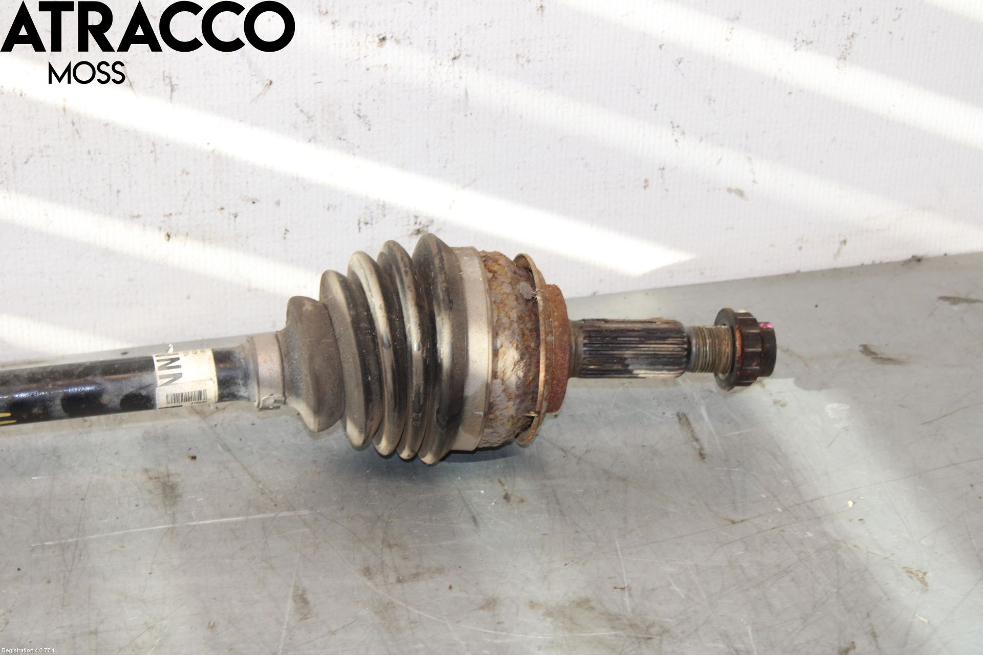 Toyota YARIS XP130 12-14 Drivaxel Fram Höger