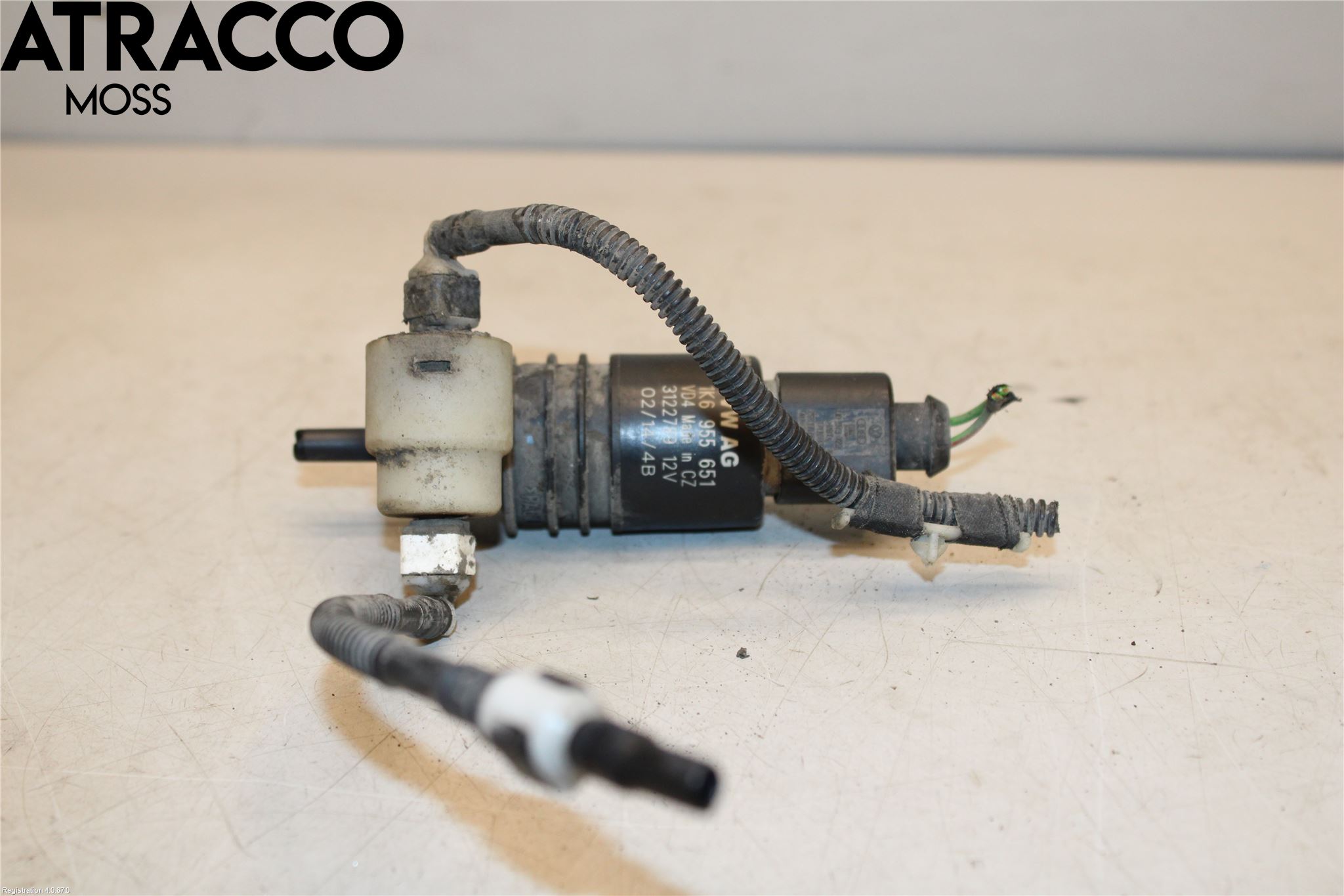 Volkswagen VW CADDY 11-15 Spolarpump Vindruta