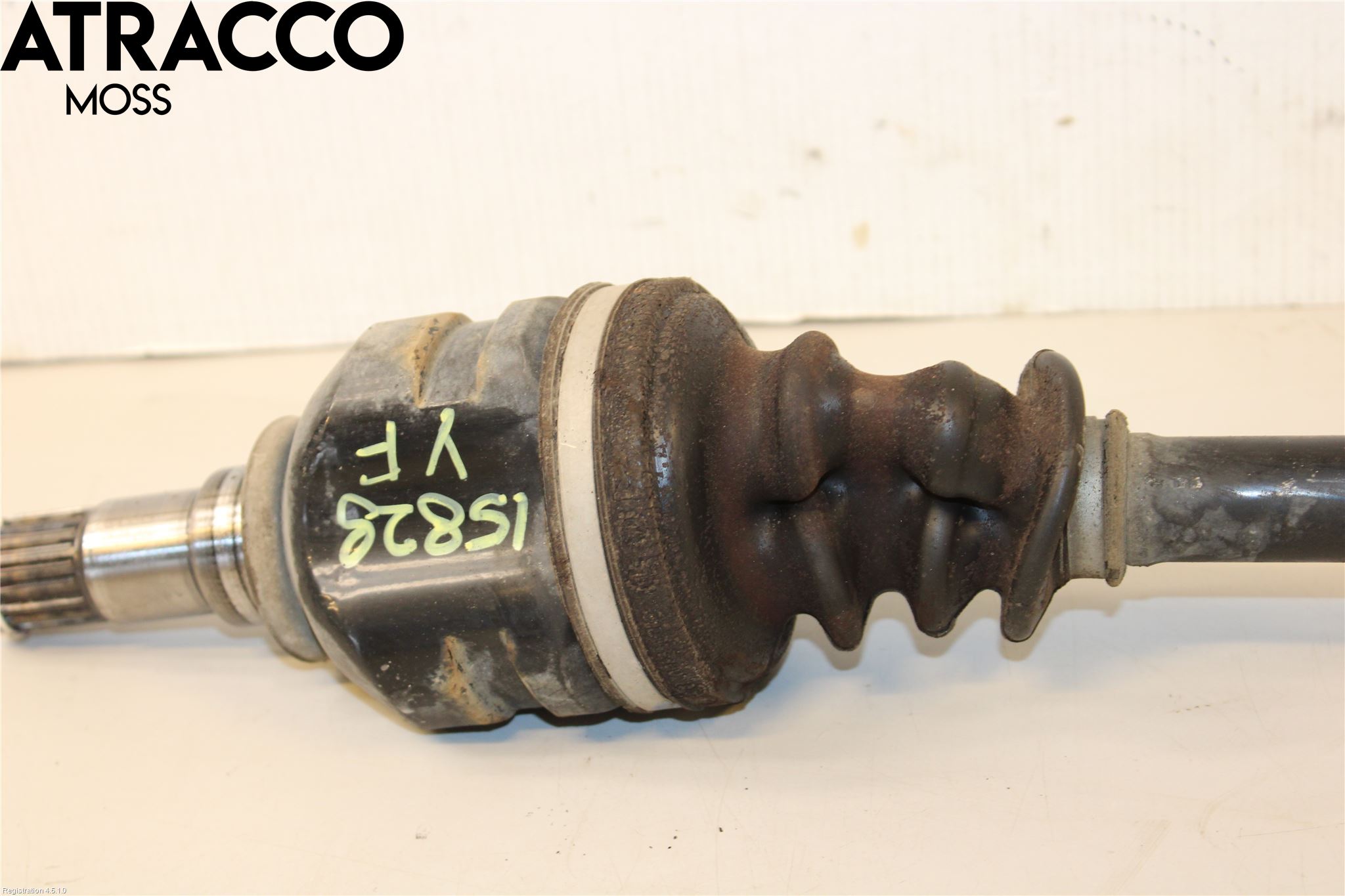 Toyota YARIS XP130 15-20 Drivaxel Fram Vänster