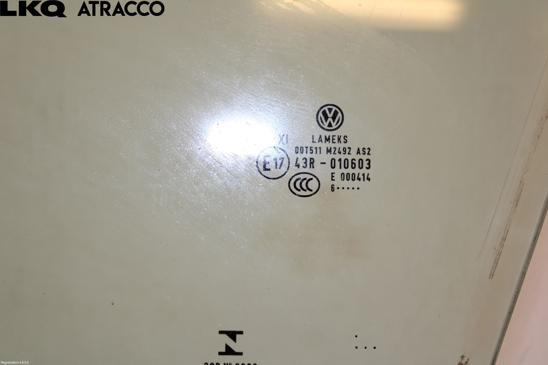 Volkswagen VW PASSAT 15-19 Dörruta Fram Vänster