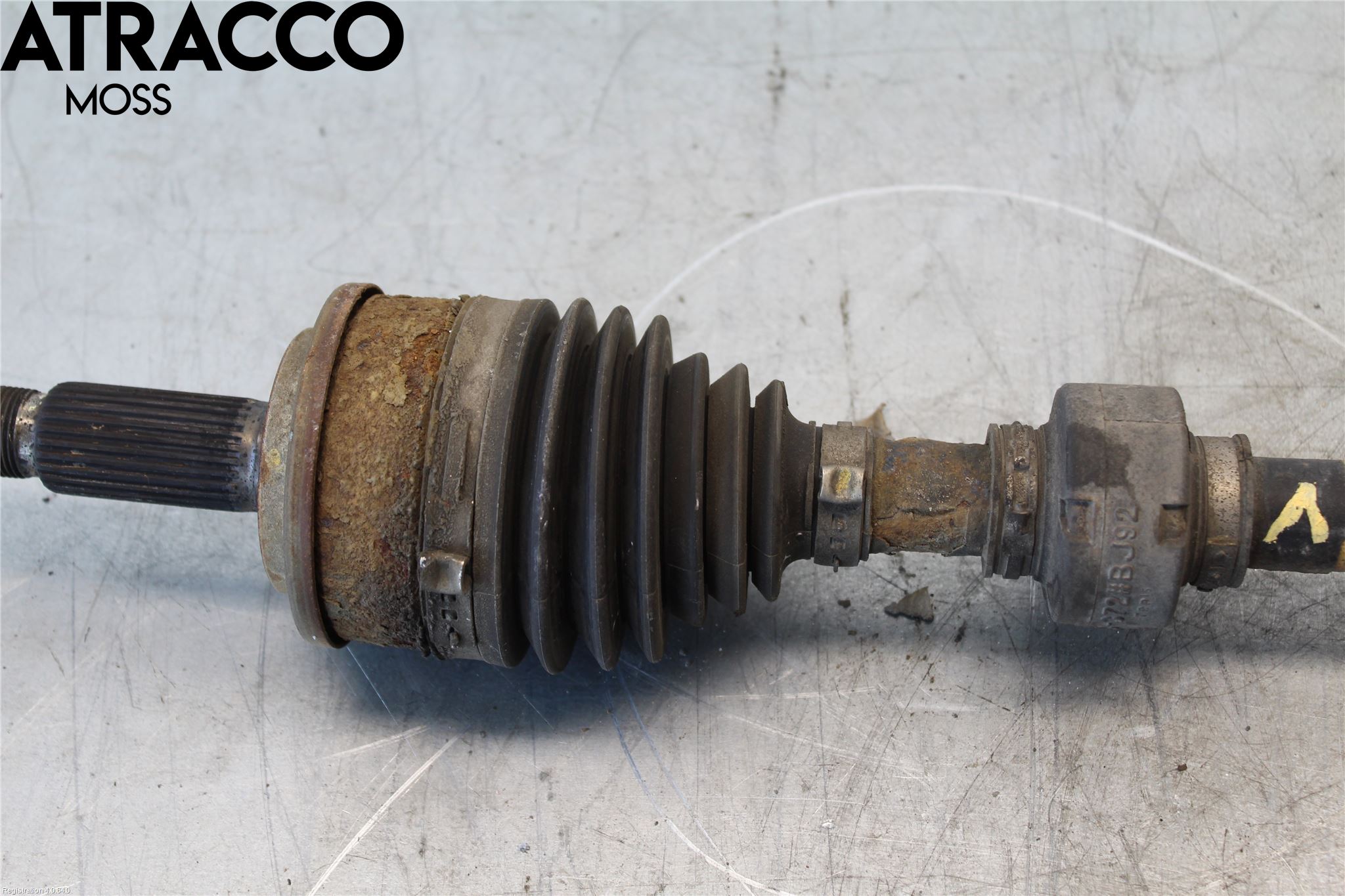 Toyota AURIS 13-19 Drivaxel Fram Vänster