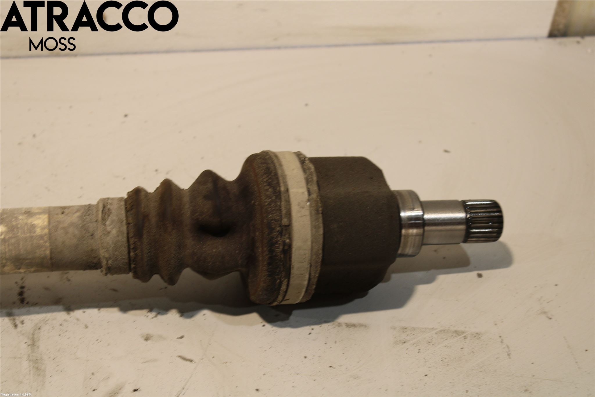 Peugeot 5008 10-16 Drivaxel Fram Vänster