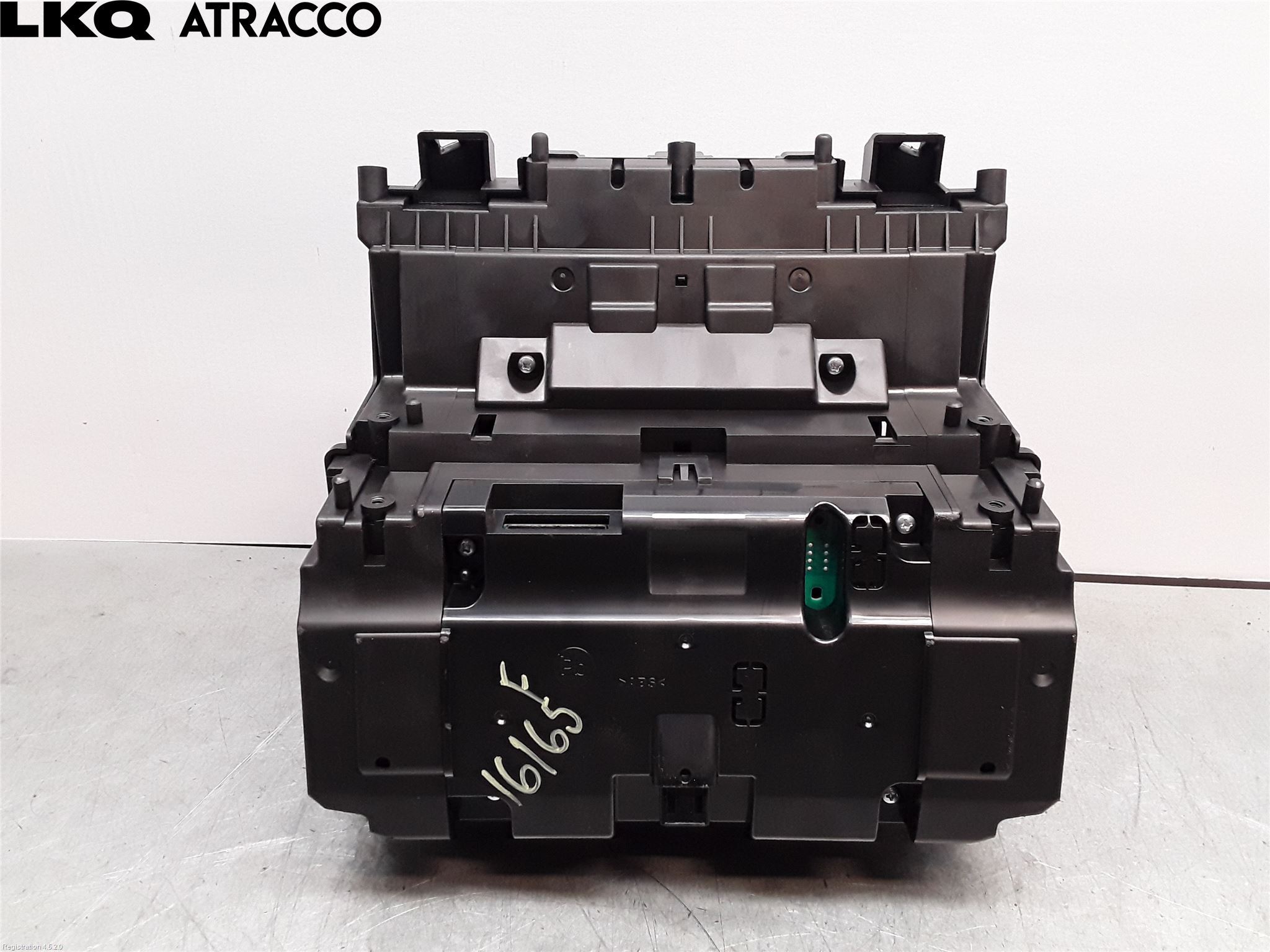 Hyundai KONA/ELECTRIC OS 18-23 Instrumentkonsoll Mitt