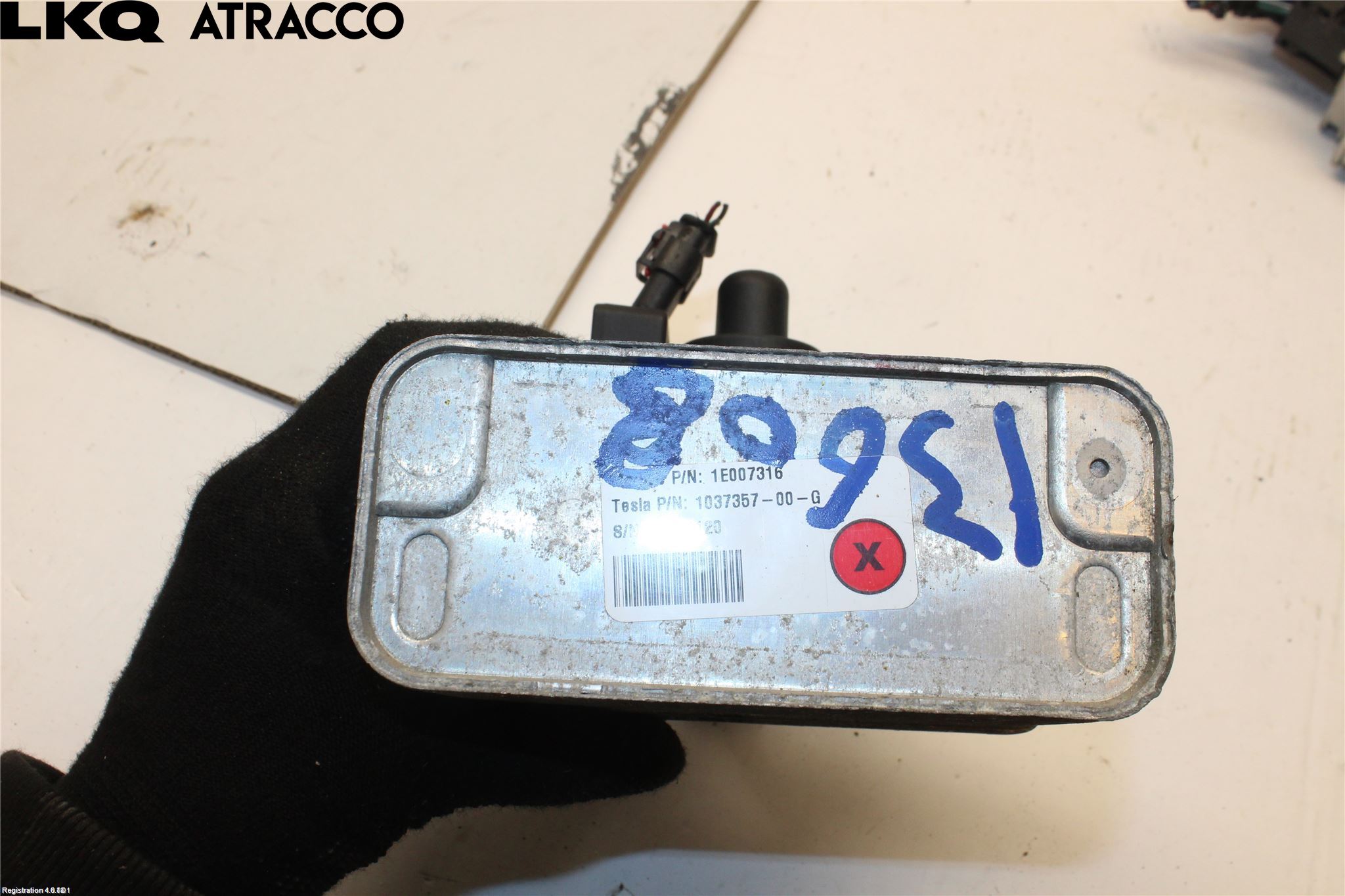 Tesla MODEL S 13- Kompressor Stöt-Fjädring