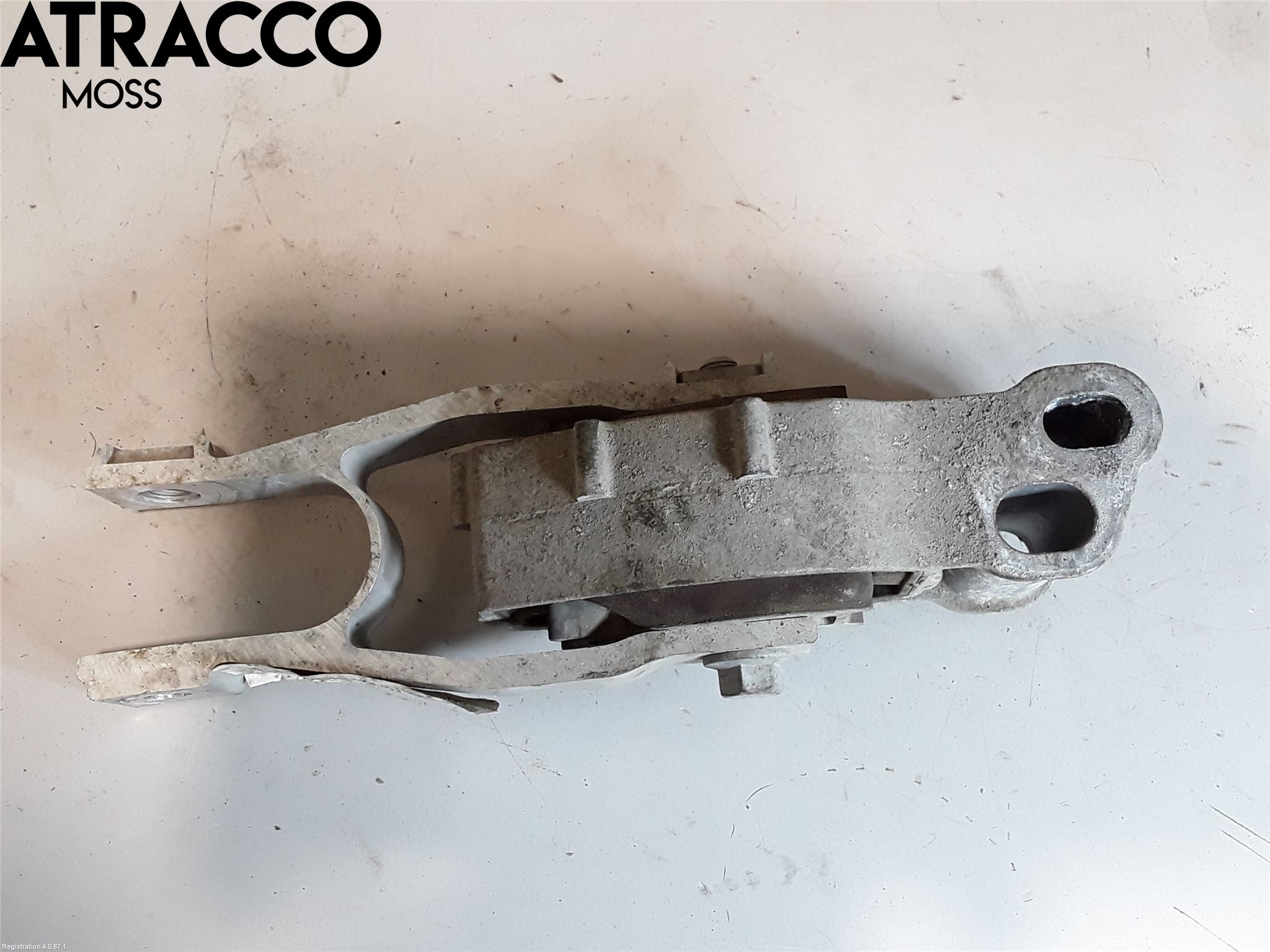 Volvo XC40/RECHARGE 18- Motorfäste