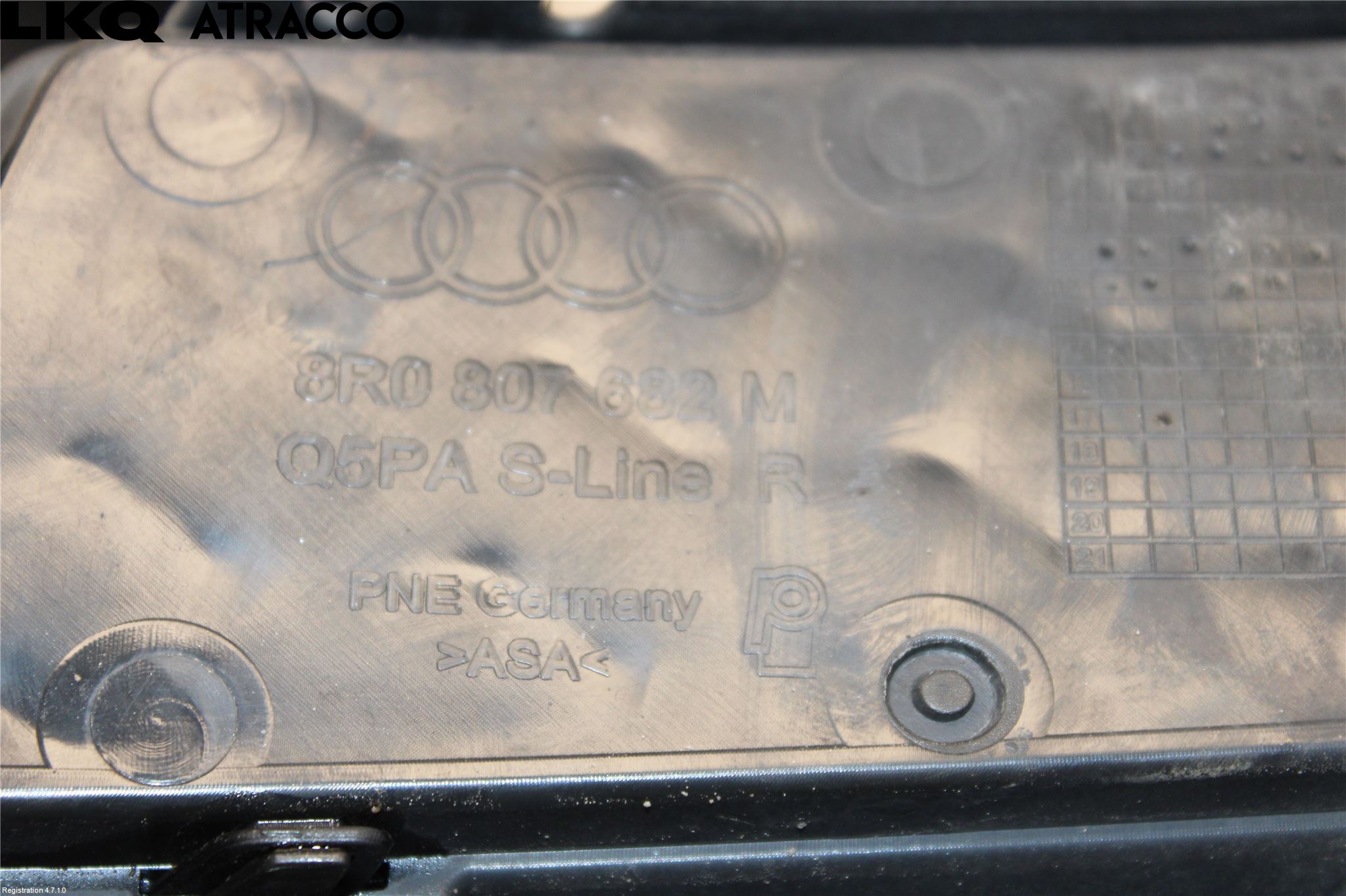 Audi Q5 09-16 Dimljussarg Fram