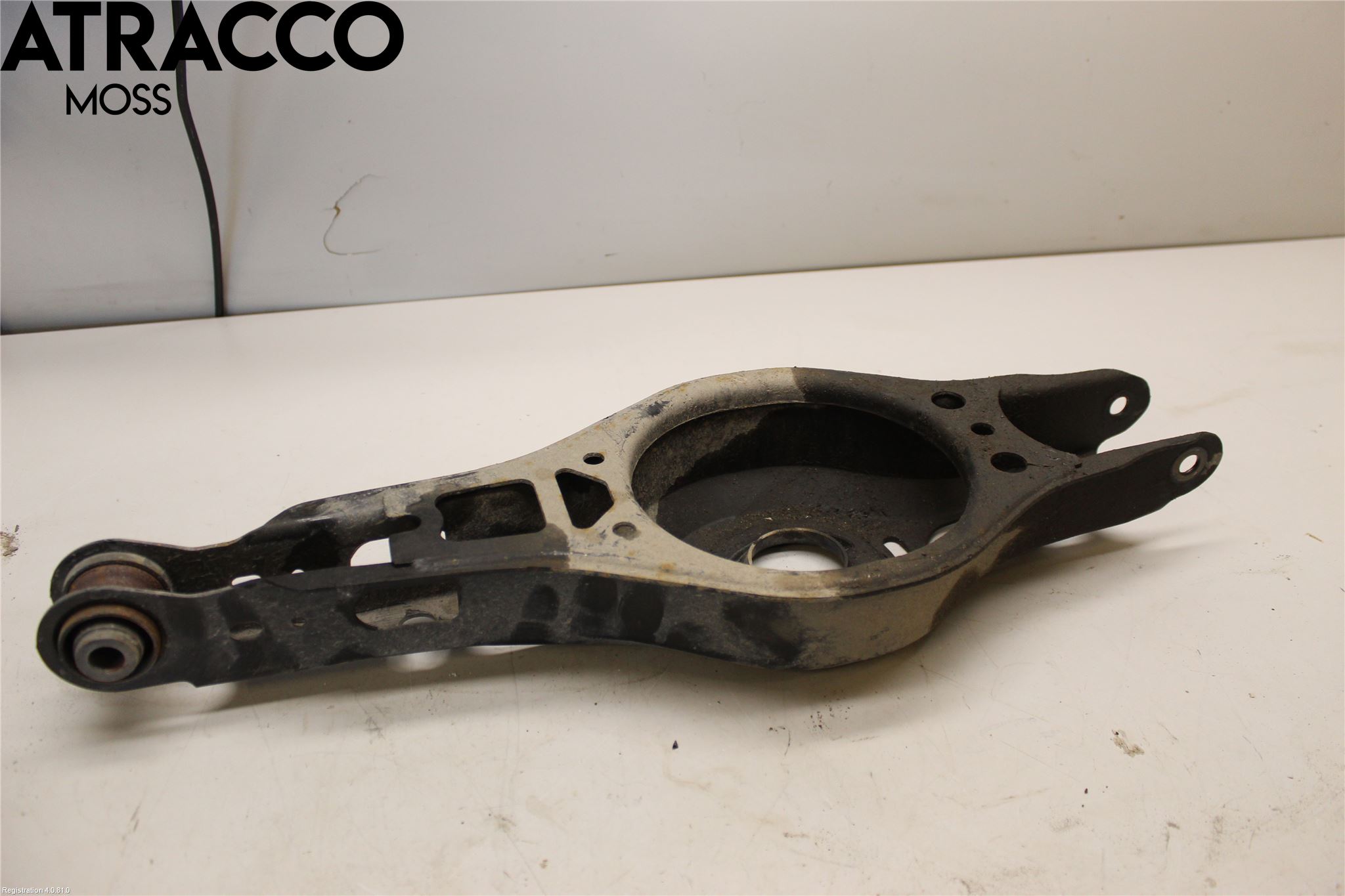 Toyota C-HR 16-23 Bärarm Bak Höger