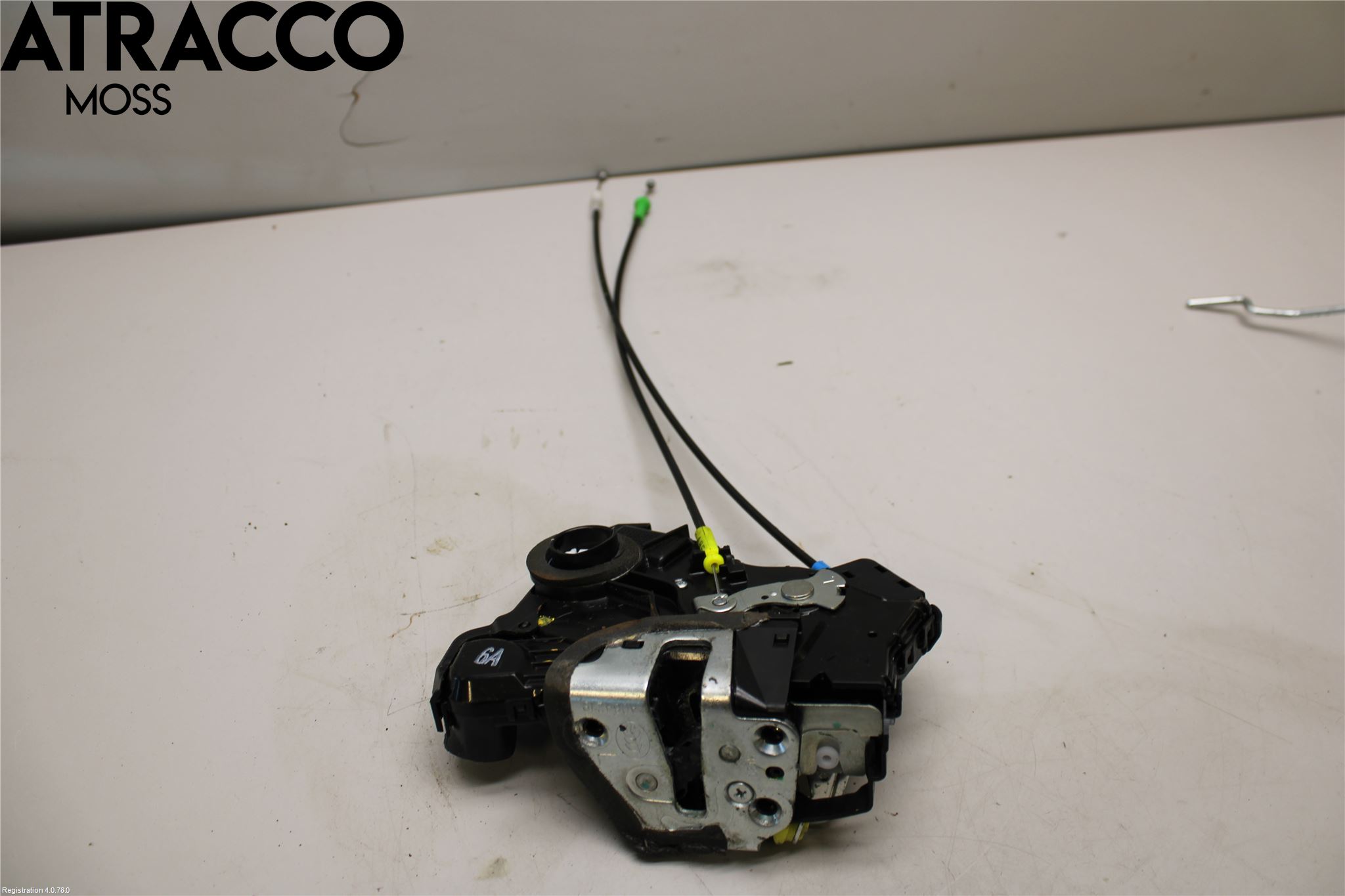 Toyota AURIS 13-19 Låskista-Dörrlås