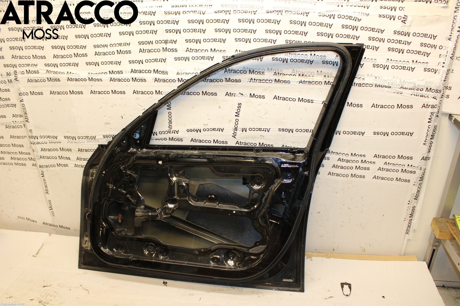 BMW 3 E90/91 SED/TOU 05-12 Dörr Fram Höger
