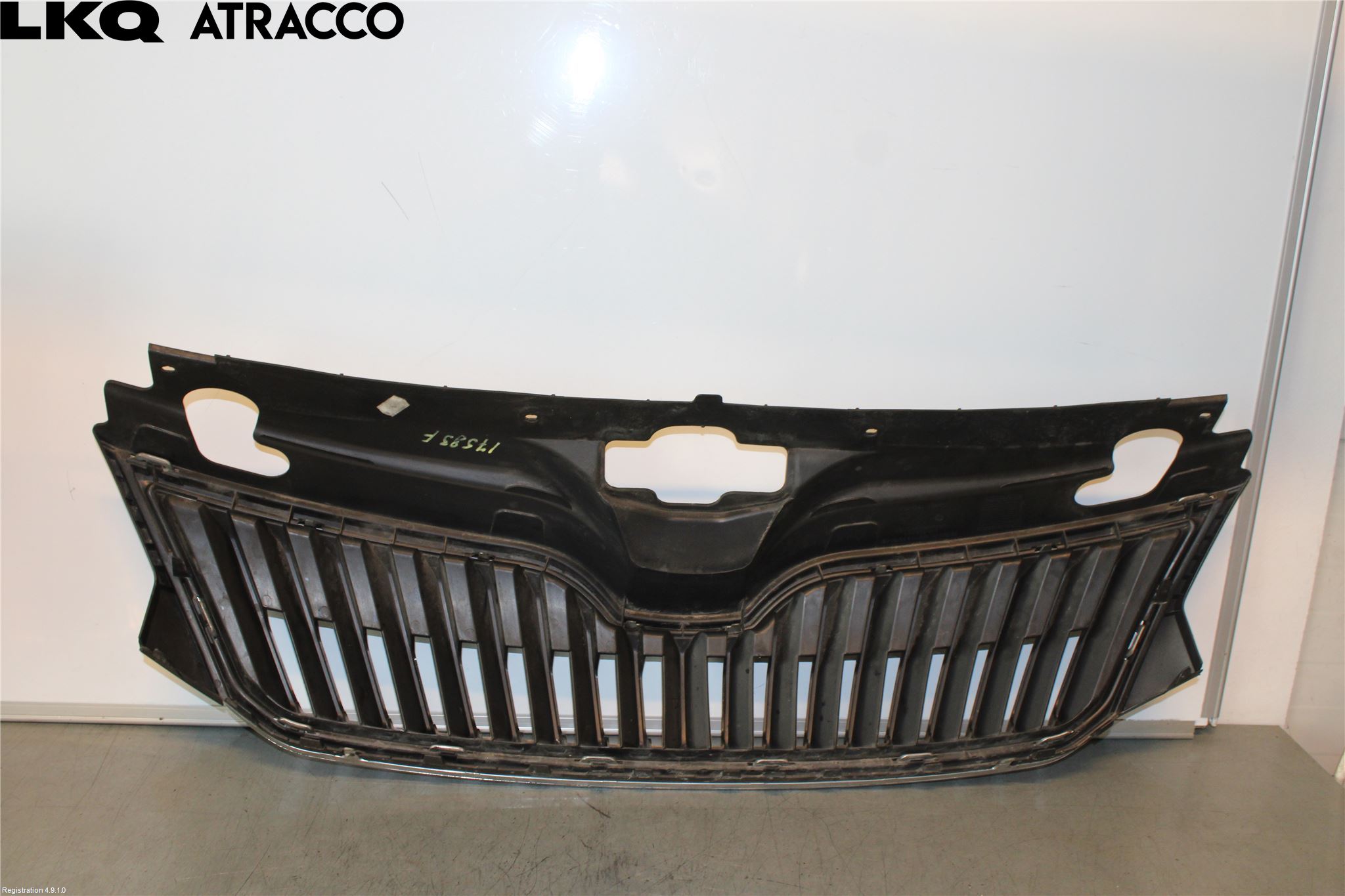 Skoda RAPID Grill Komp