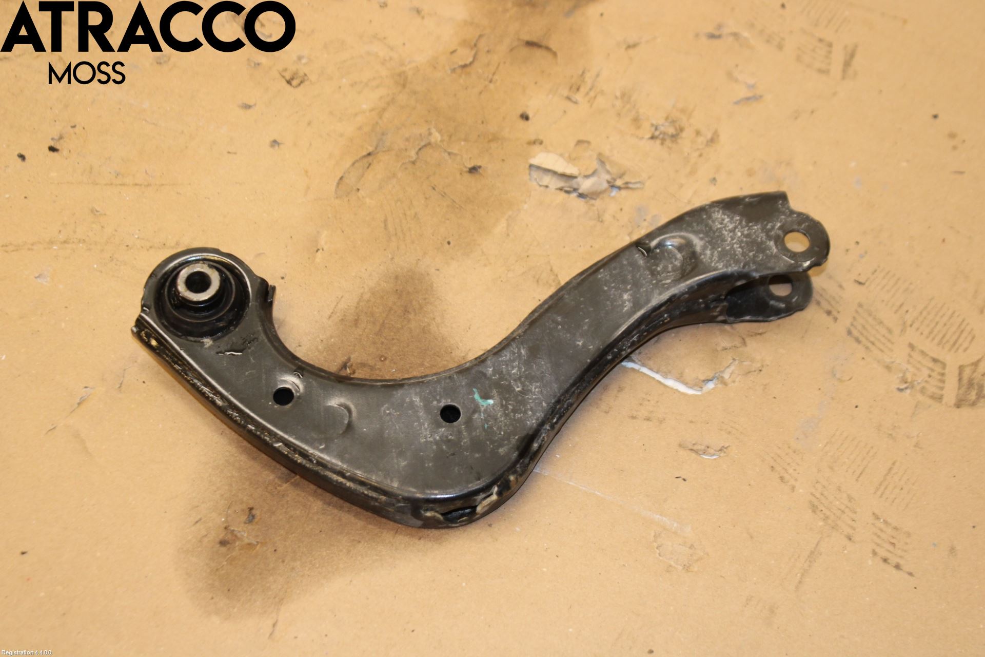Toyota C-HR 16-23 Bärarm Bak Höger