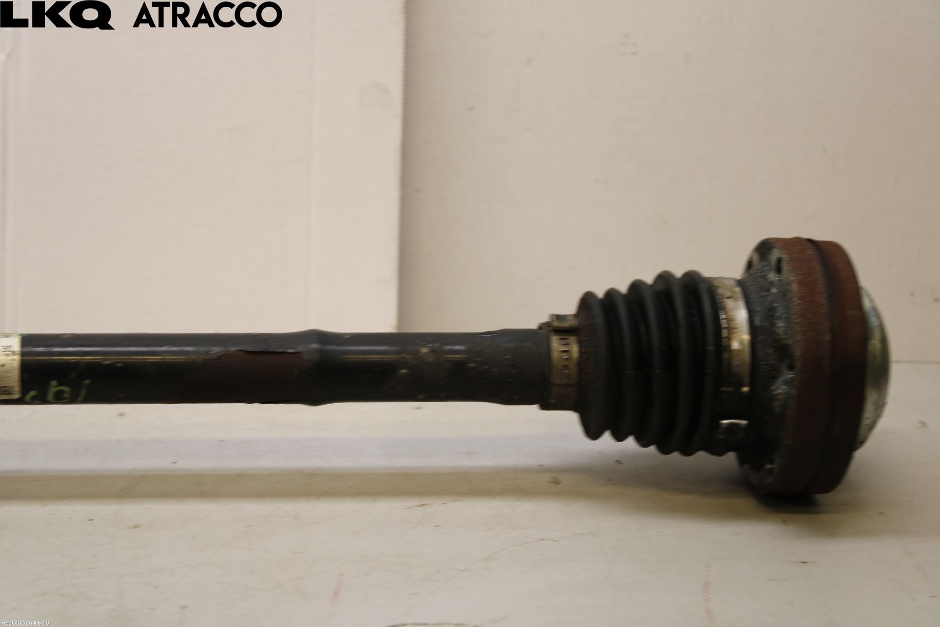 Volkswagen VW TRANSP/CARAVELLE (T6) 16-22 Drivaxel Bak Höger