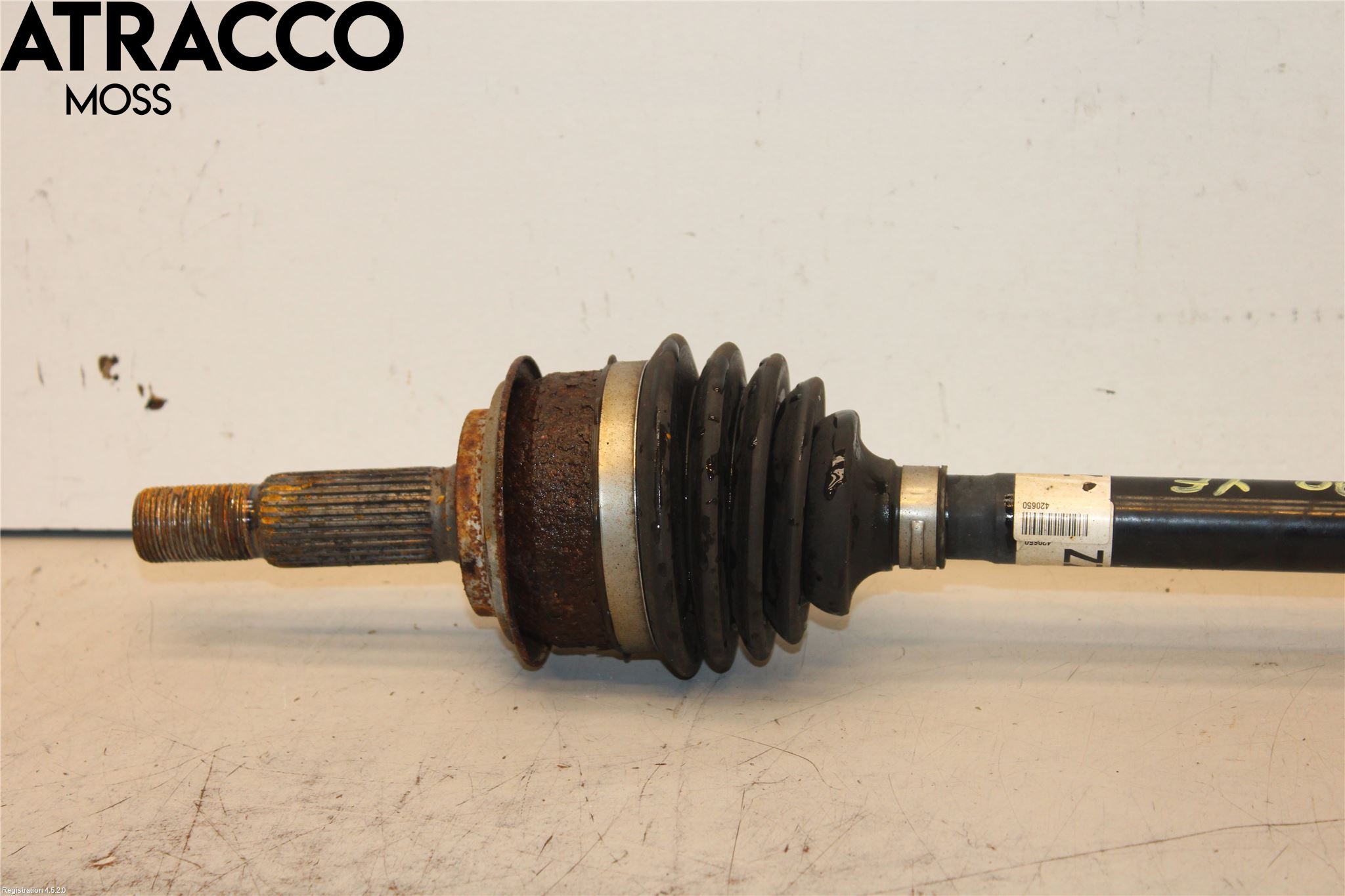 Toyota YARIS XP130 15-20 Drivaxel Fram Vänster