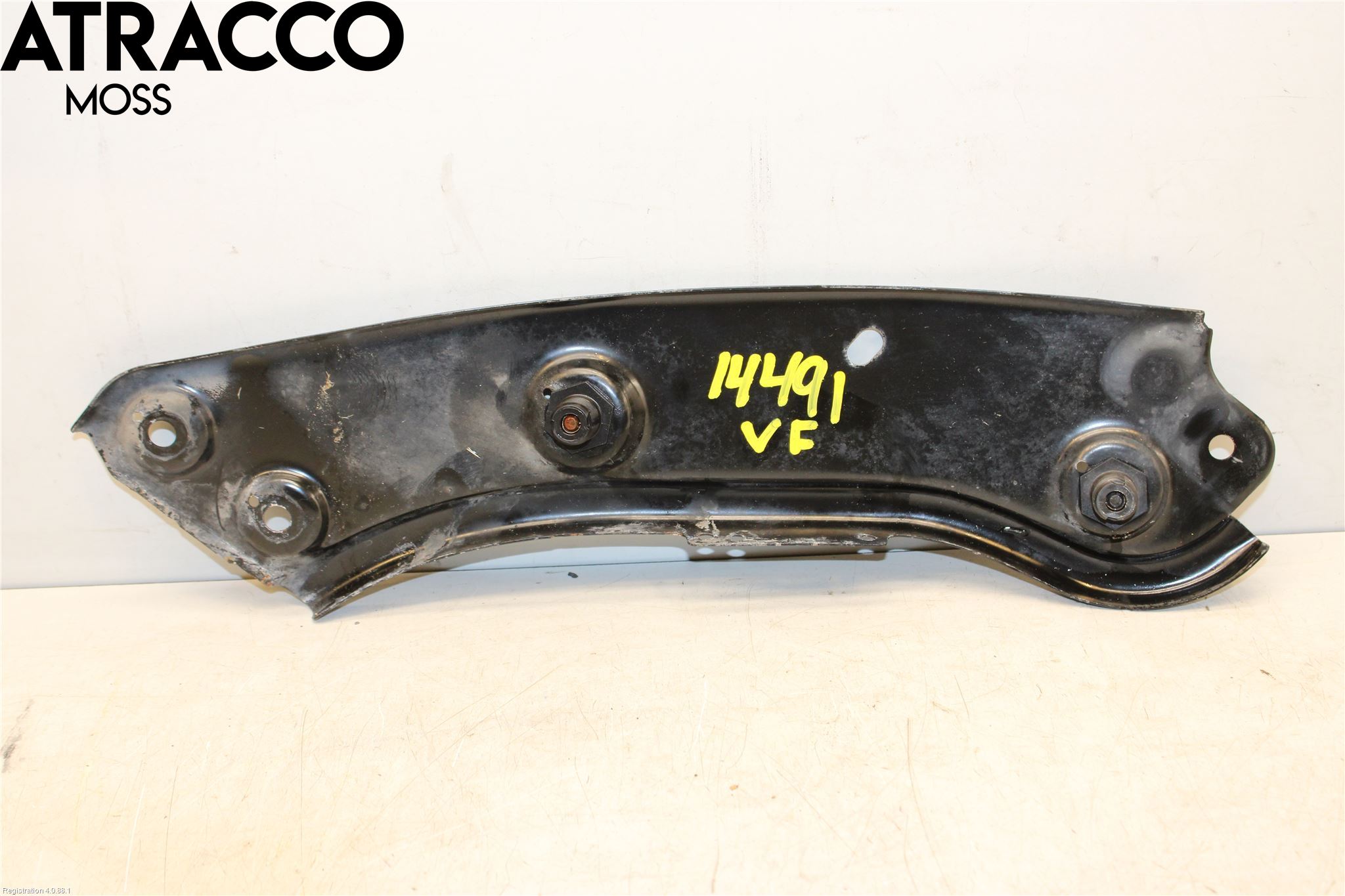 Volkswagen VW CADDY 16-20 Instrument-Radio Sarg