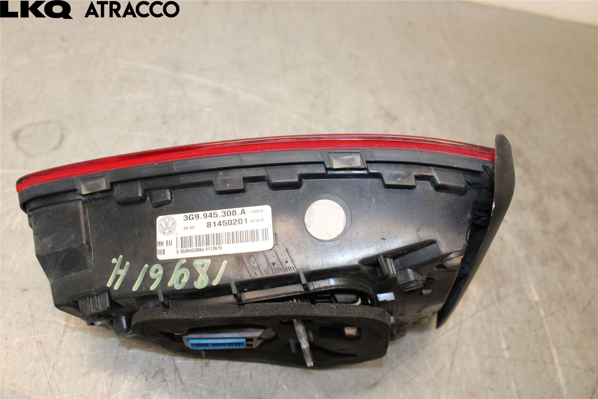 Volkswagen VW PASSAT 15-19 Bakljus Lucka Hö
