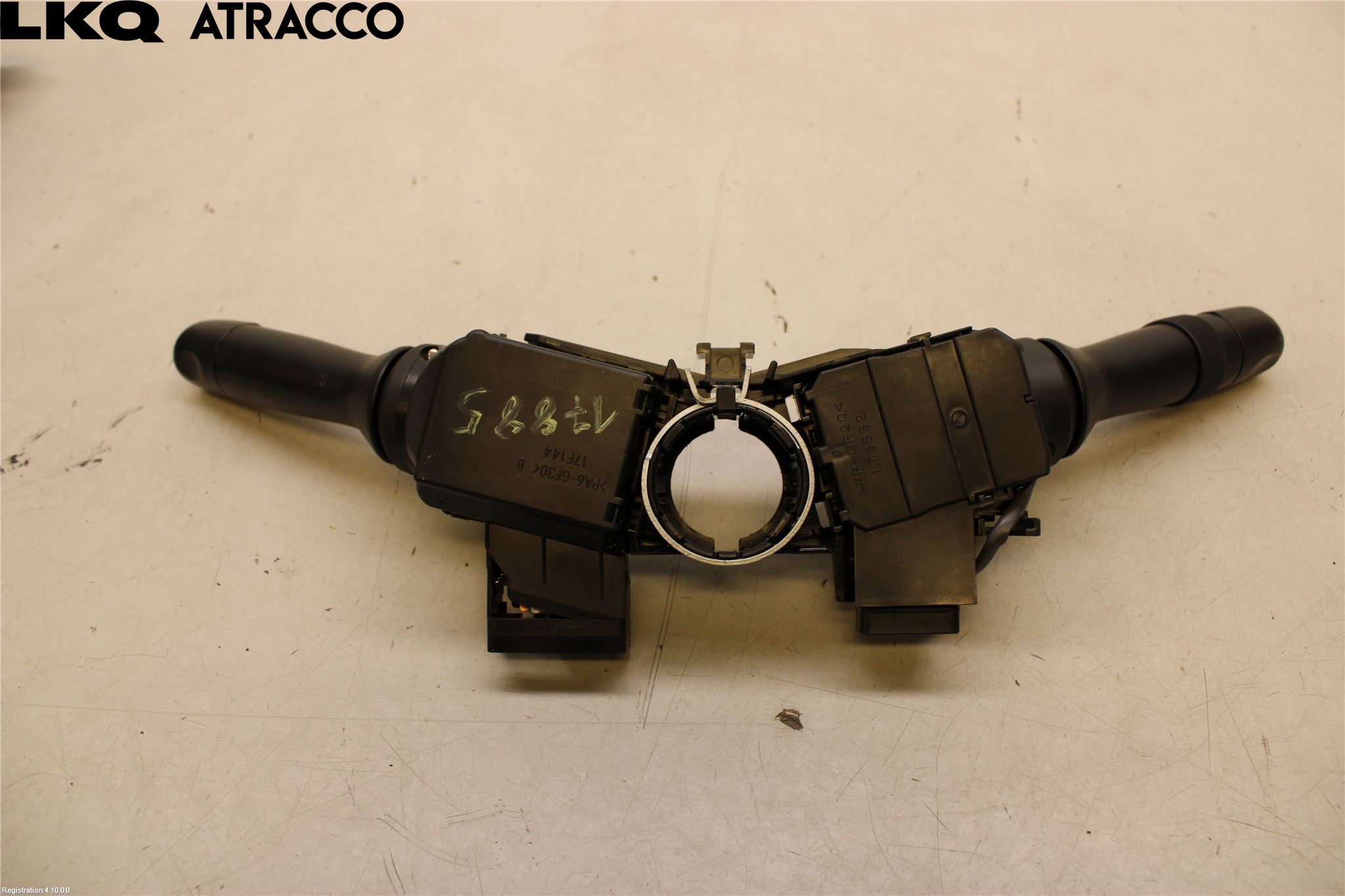 Toyota YARIS XP130 12-14 Spakcentral