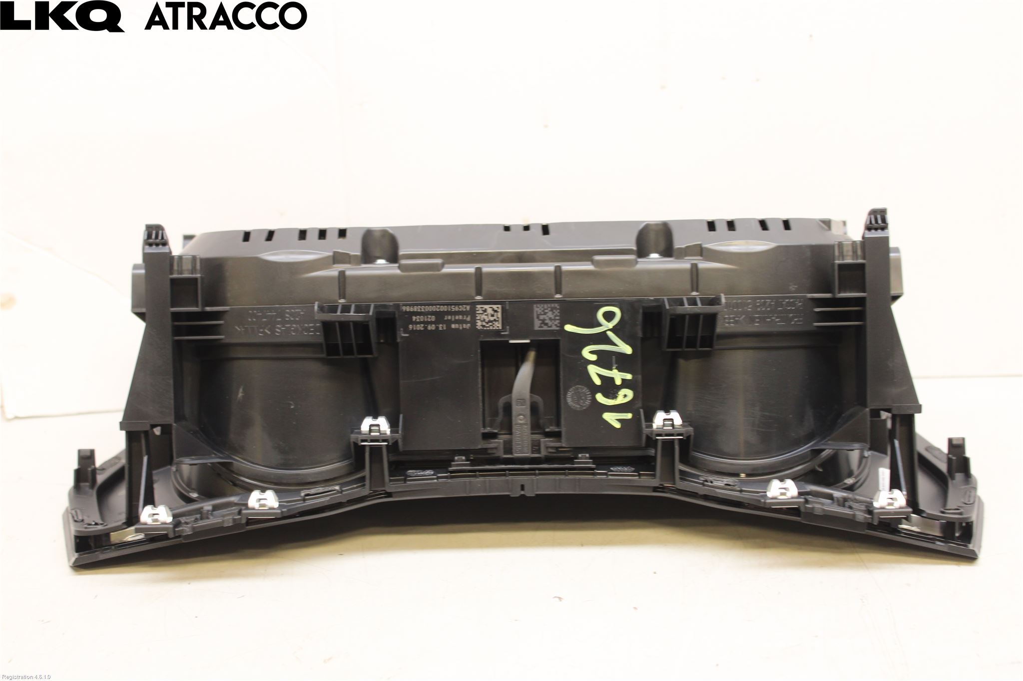 Volkswagen VW PASSAT 15-19 Instrument Komb