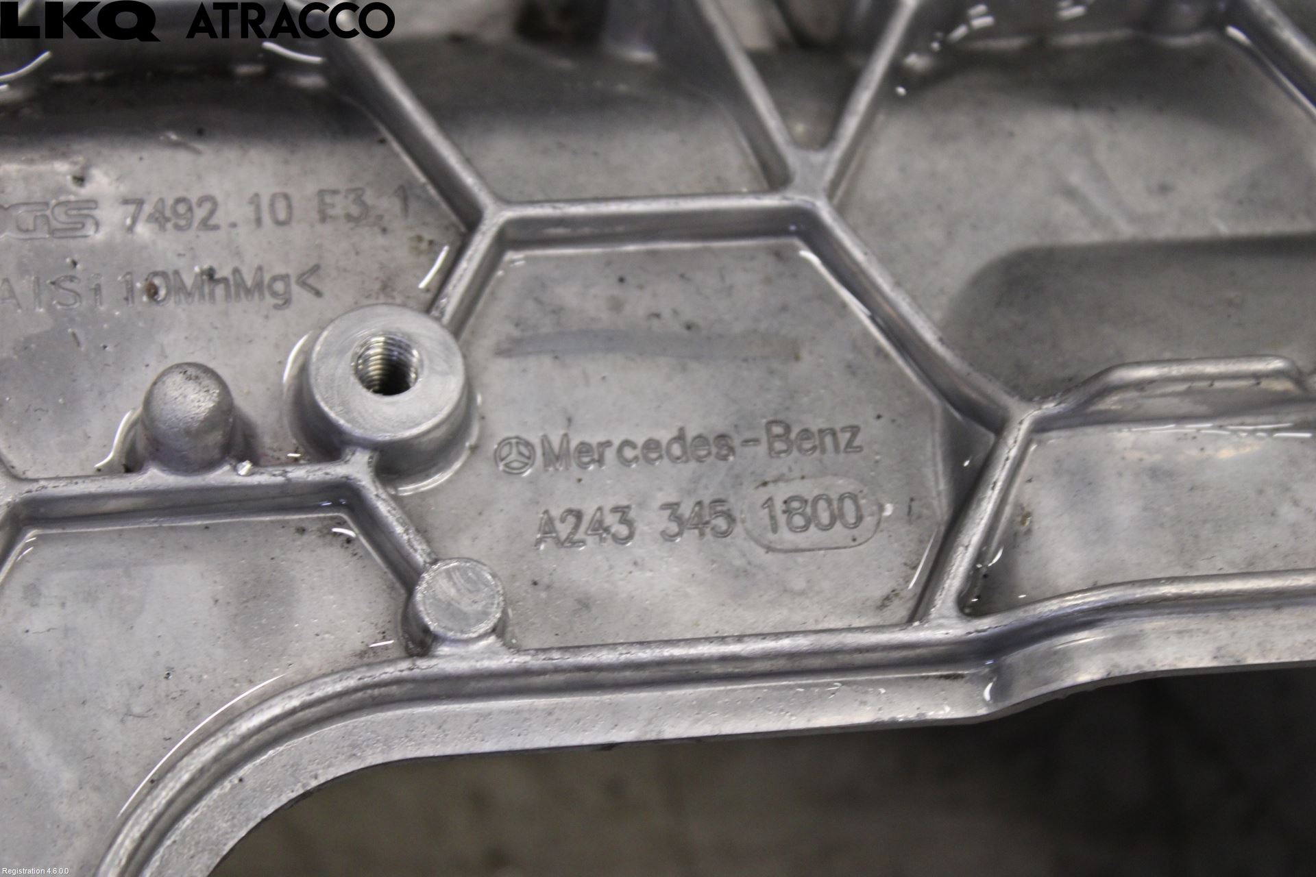 Mercedes-Benz MB EQB (X243) 22- Motorfäste