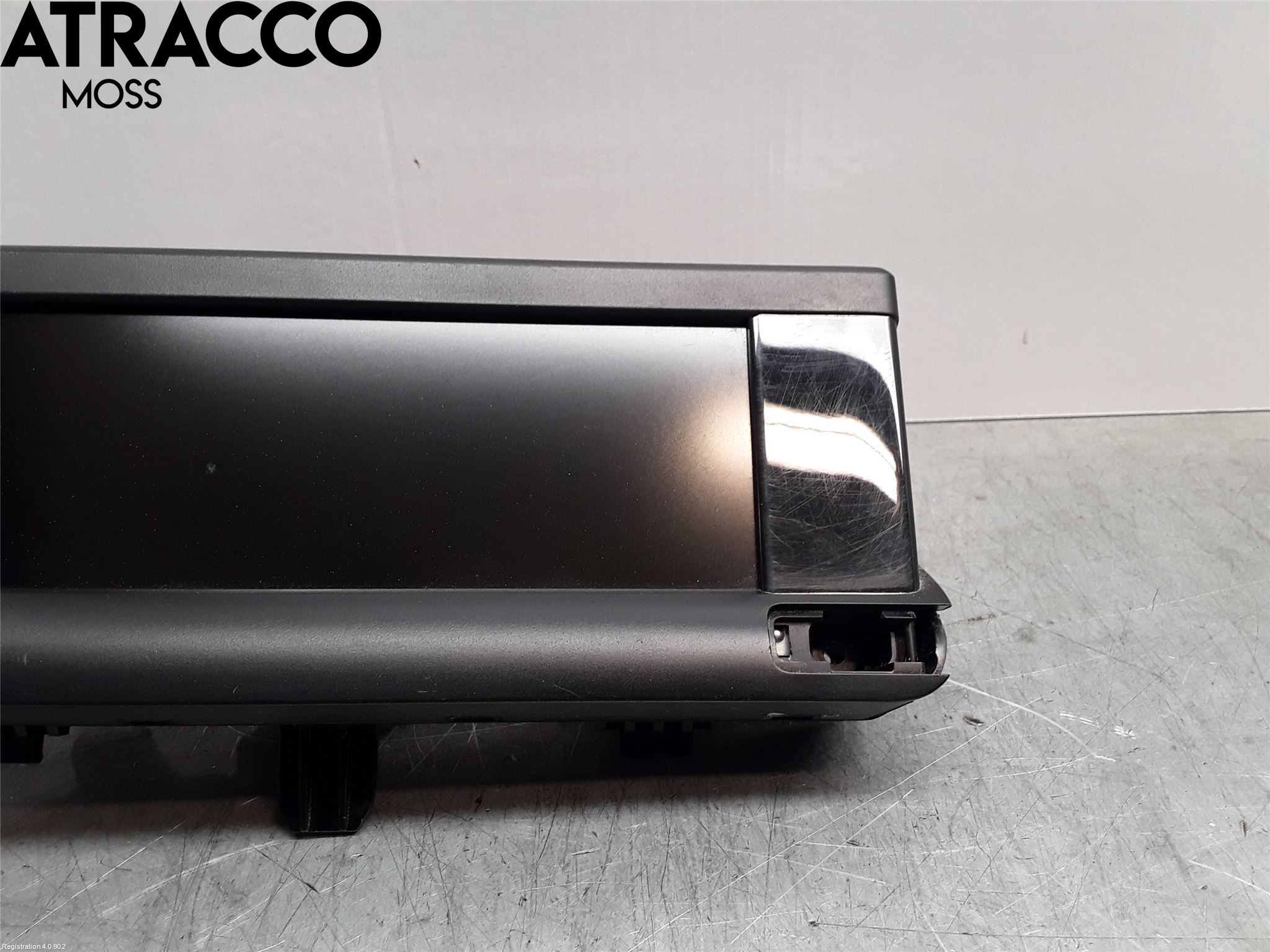 Citroen C4 CACTUS 14-20 Instrumentkonsoll Mitt