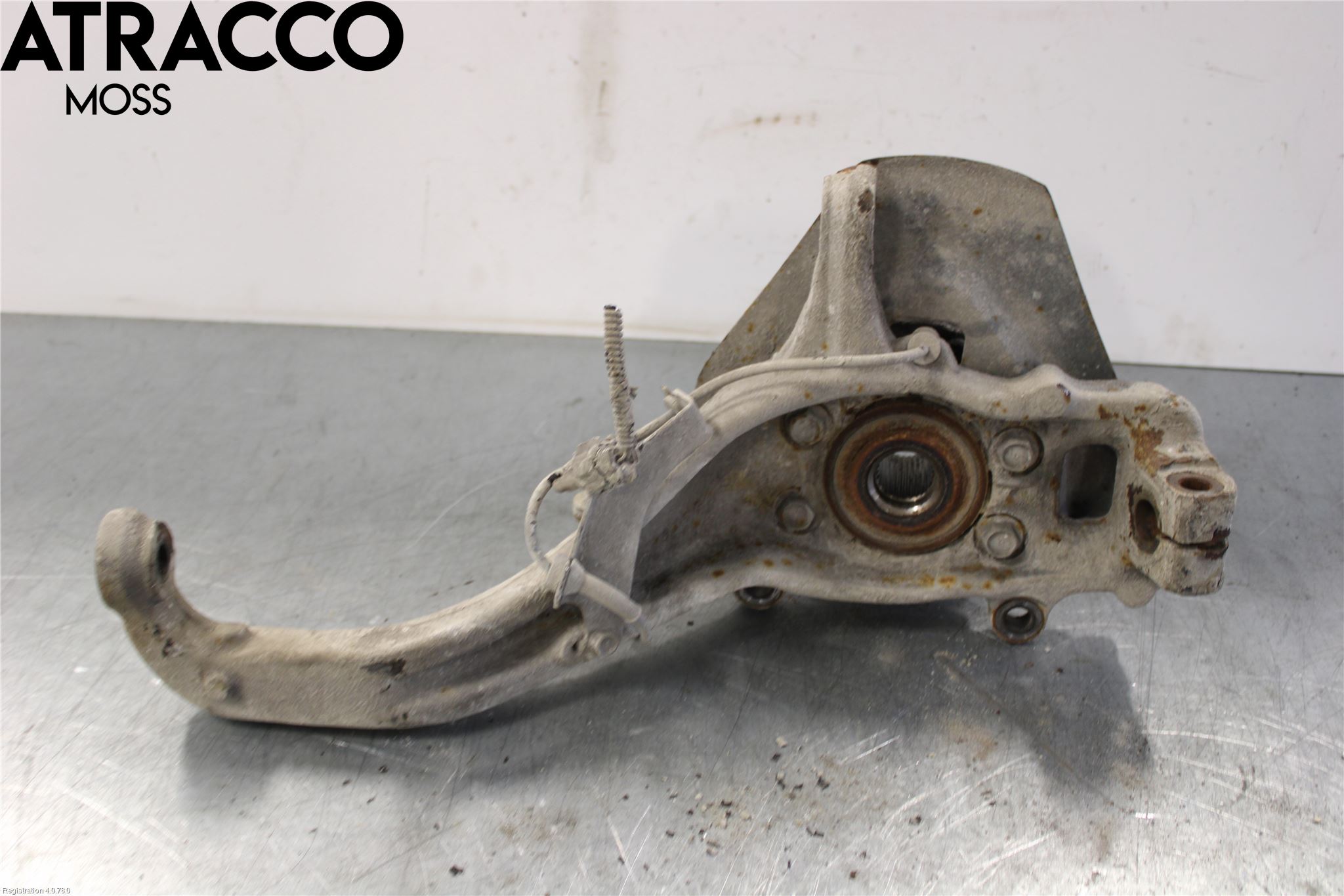 Nissan NAVARA 05-16 Styrspindel Lagerhus Hö