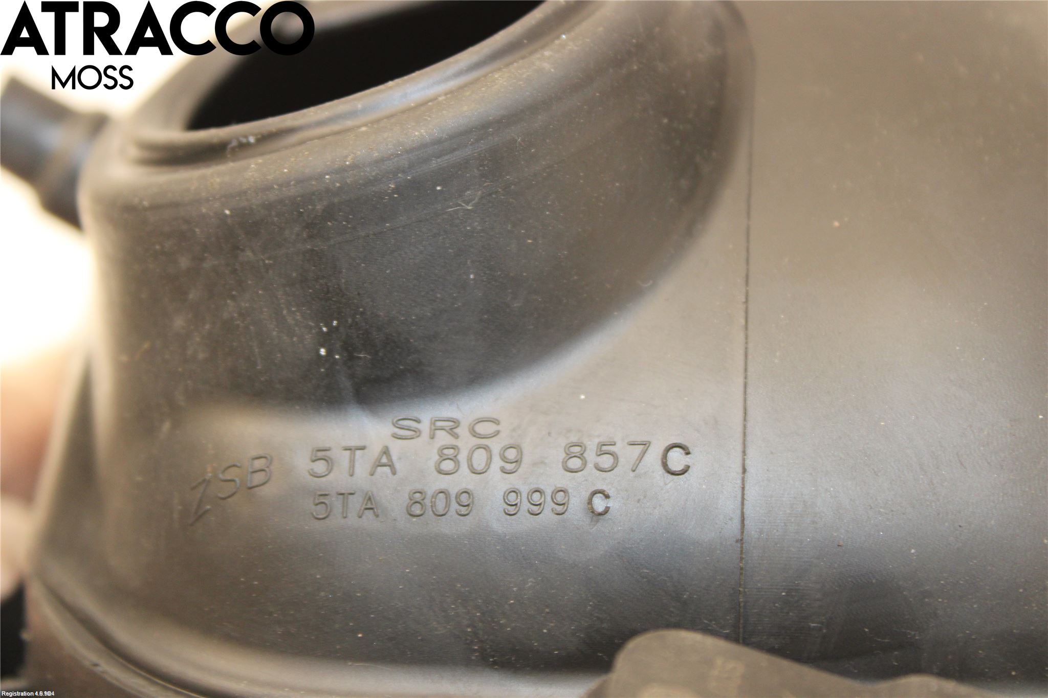 Volkswagen VW TOURAN 16- Tanklucka