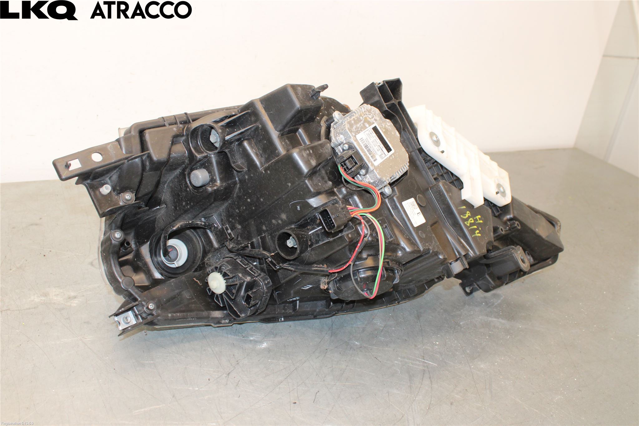 Nissan LEAF 11-17 Strålkastare Höger