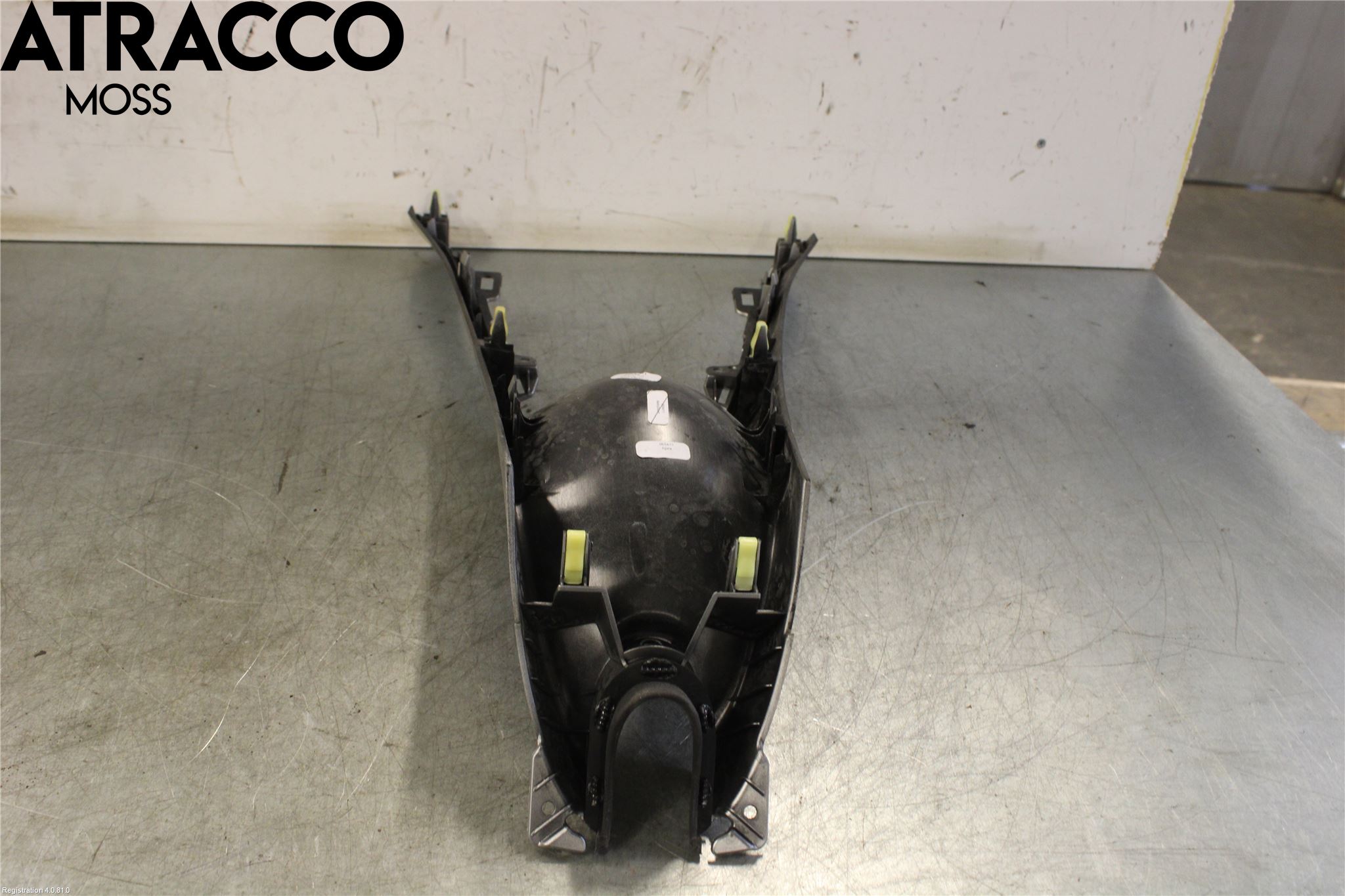 Toyota AURIS 10-12 Instrumentkonsoll Mitt