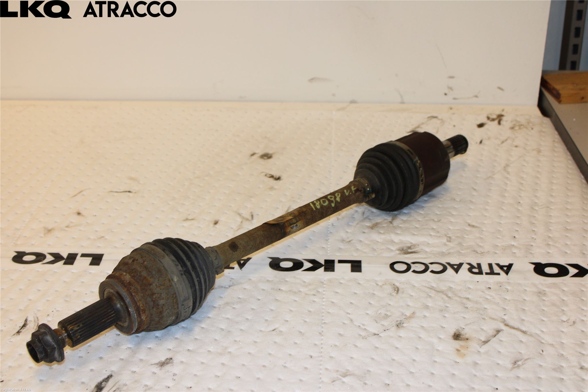Kia SOUL 09- Drivaxel Fram Vänster